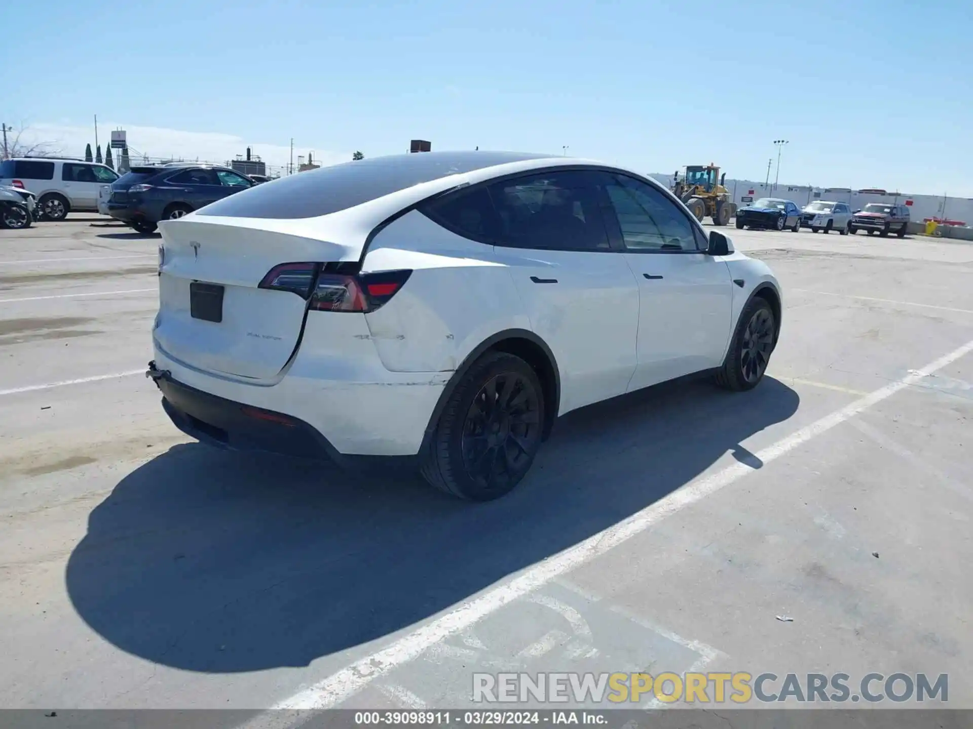 4 Photograph of a damaged car 7SAYGAEE4PF624651 TESLA MODEL Y 2023