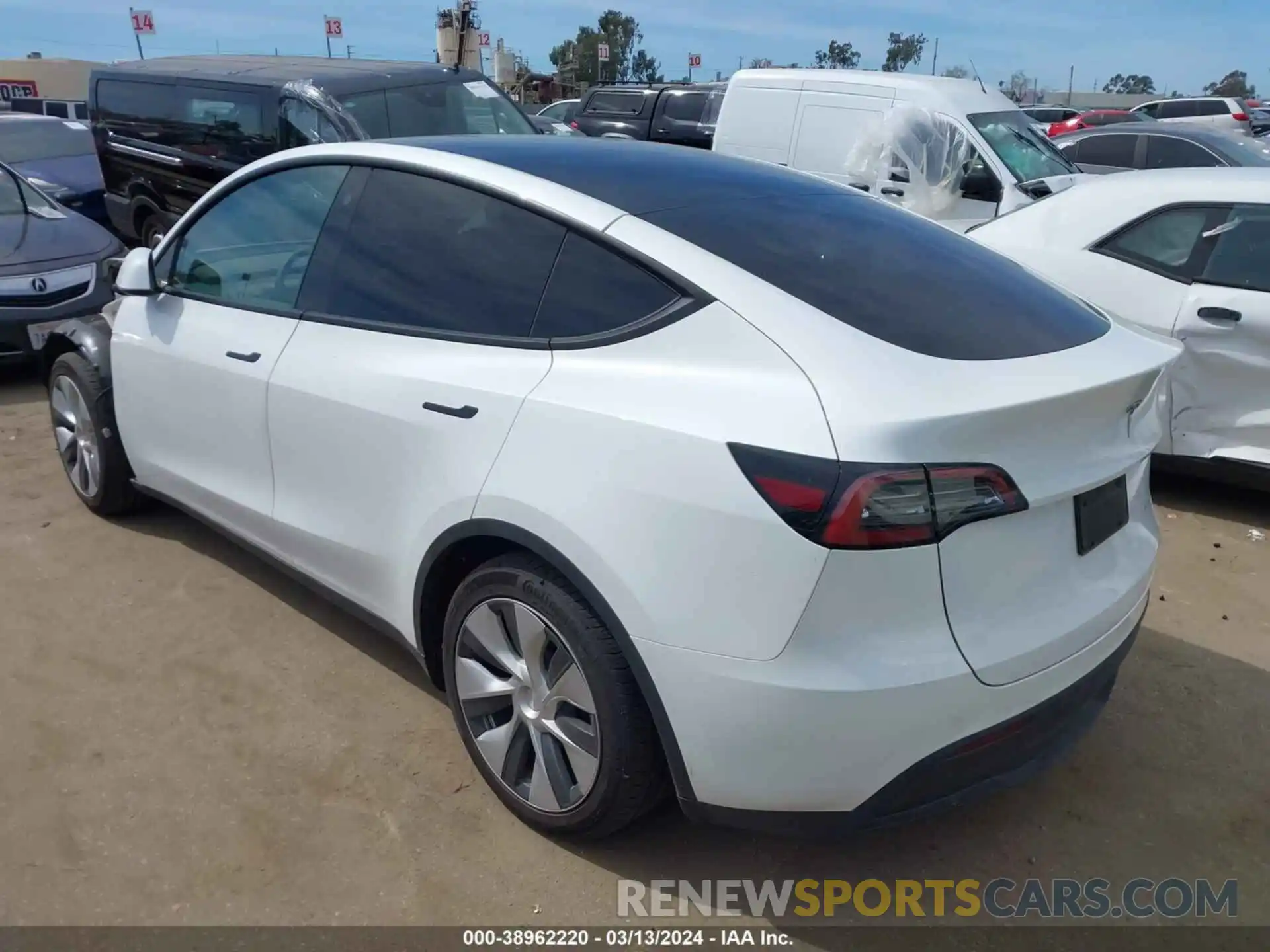 3 Photograph of a damaged car 7SAYGAEE4PF625086 TESLA MODEL Y 2023