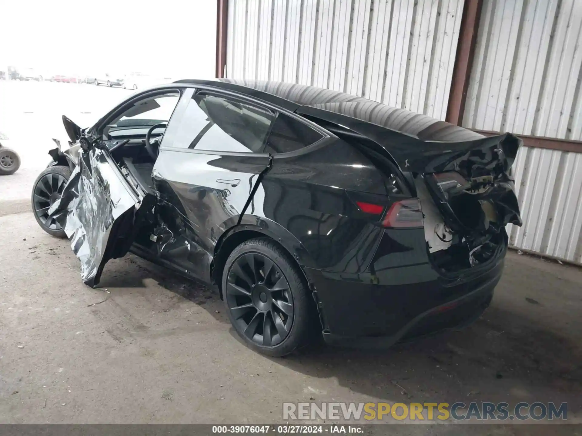 3 Photograph of a damaged car 7SAYGAEE5PF606336 TESLA MODEL Y 2023