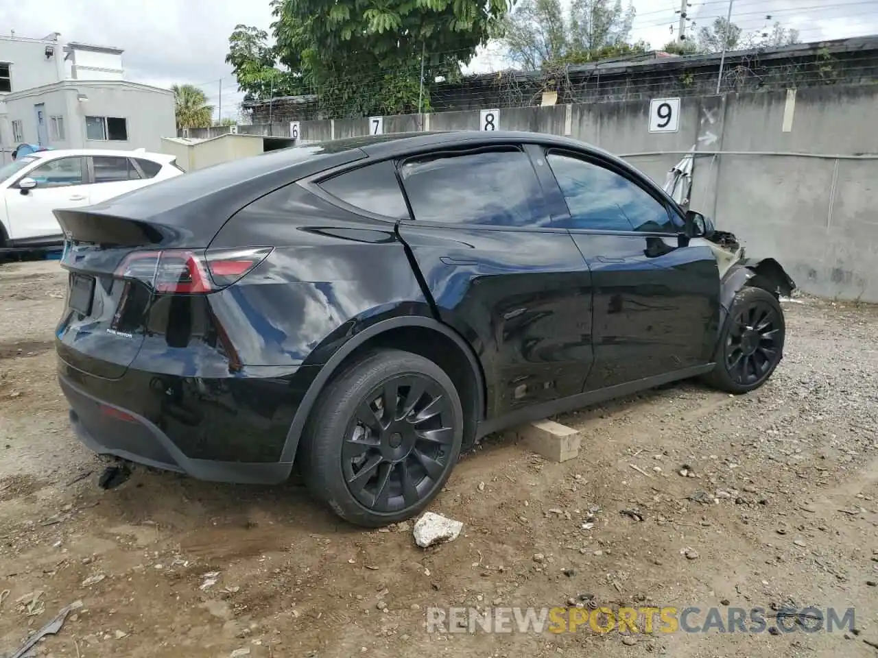 3 Фотография поврежденного автомобиля 7SAYGAEE6PF621251 TESLA MODEL Y 2023