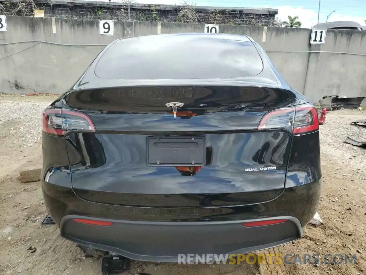 6 Photograph of a damaged car 7SAYGAEE6PF621251 TESLA MODEL Y 2023