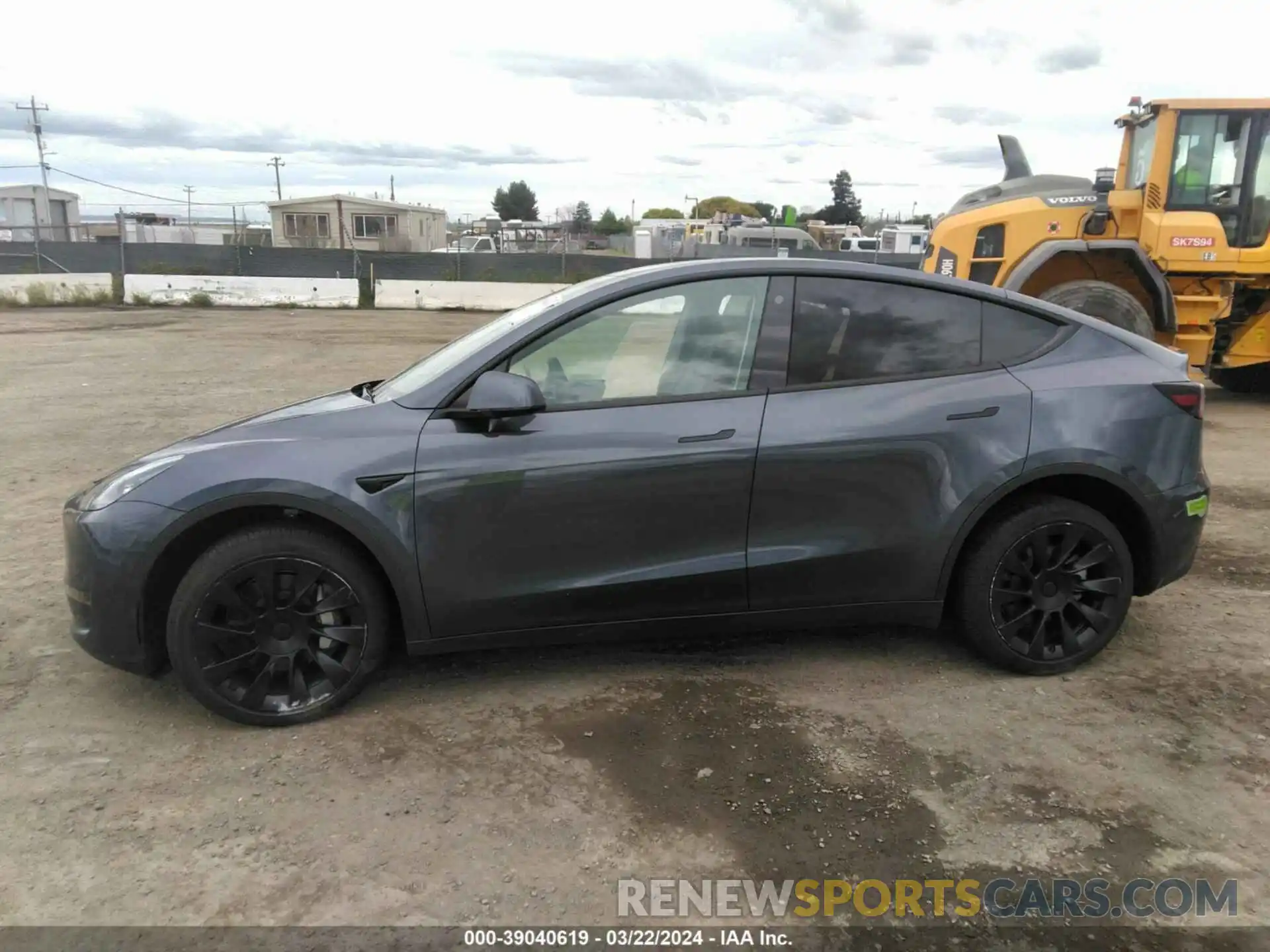 13 Photograph of a damaged car 7SAYGAEE7PF687274 TESLA MODEL Y 2023