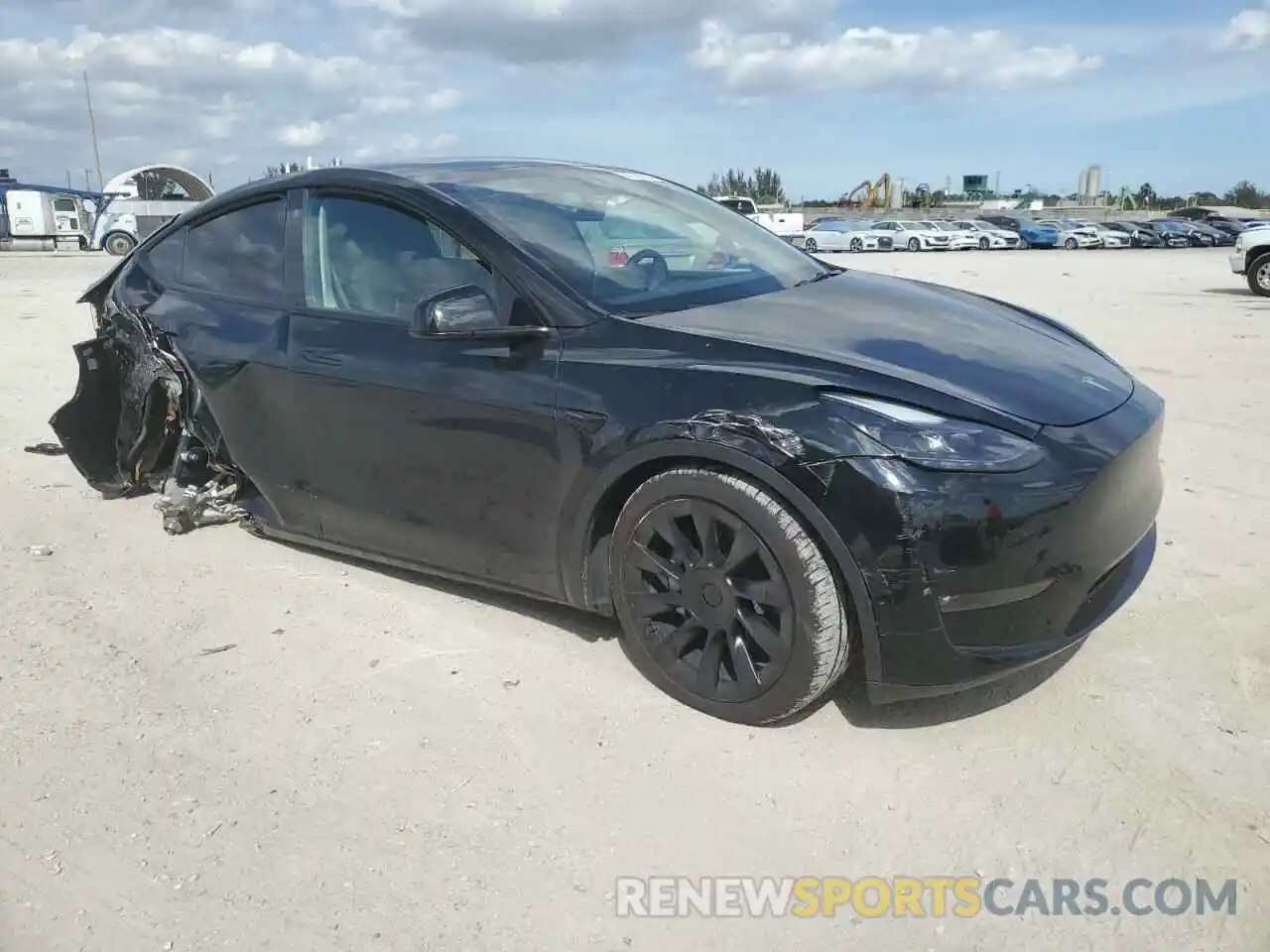 4 Photograph of a damaged car 7SAYGAEE7PF707734 TESLA MODEL Y 2023