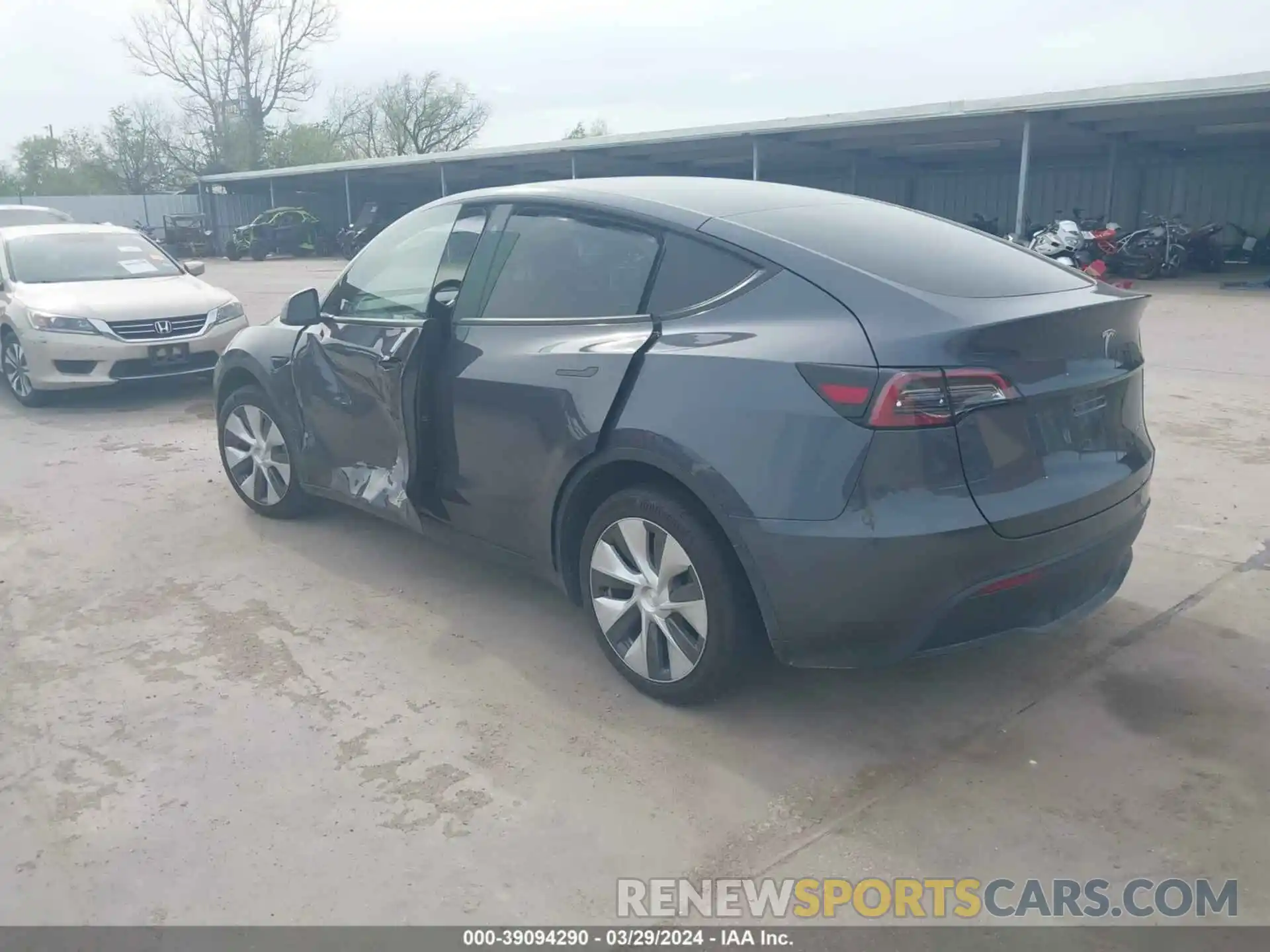 3 Photograph of a damaged car 7SAYGAEE7PF768825 TESLA MODEL Y 2023