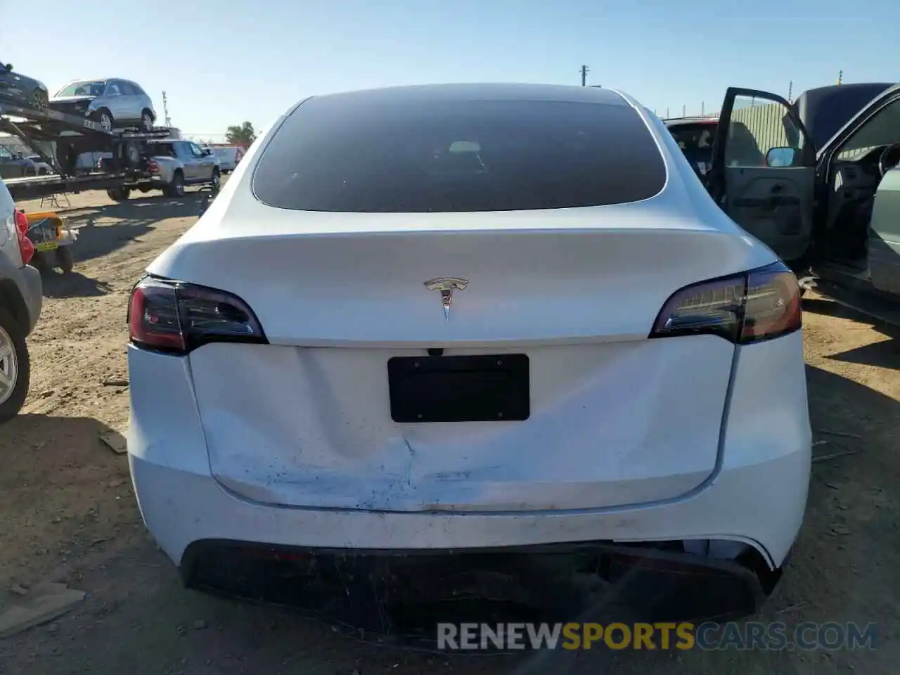 6 Photograph of a damaged car 7SAYGAEE7PF825489 TESLA MODEL Y 2023