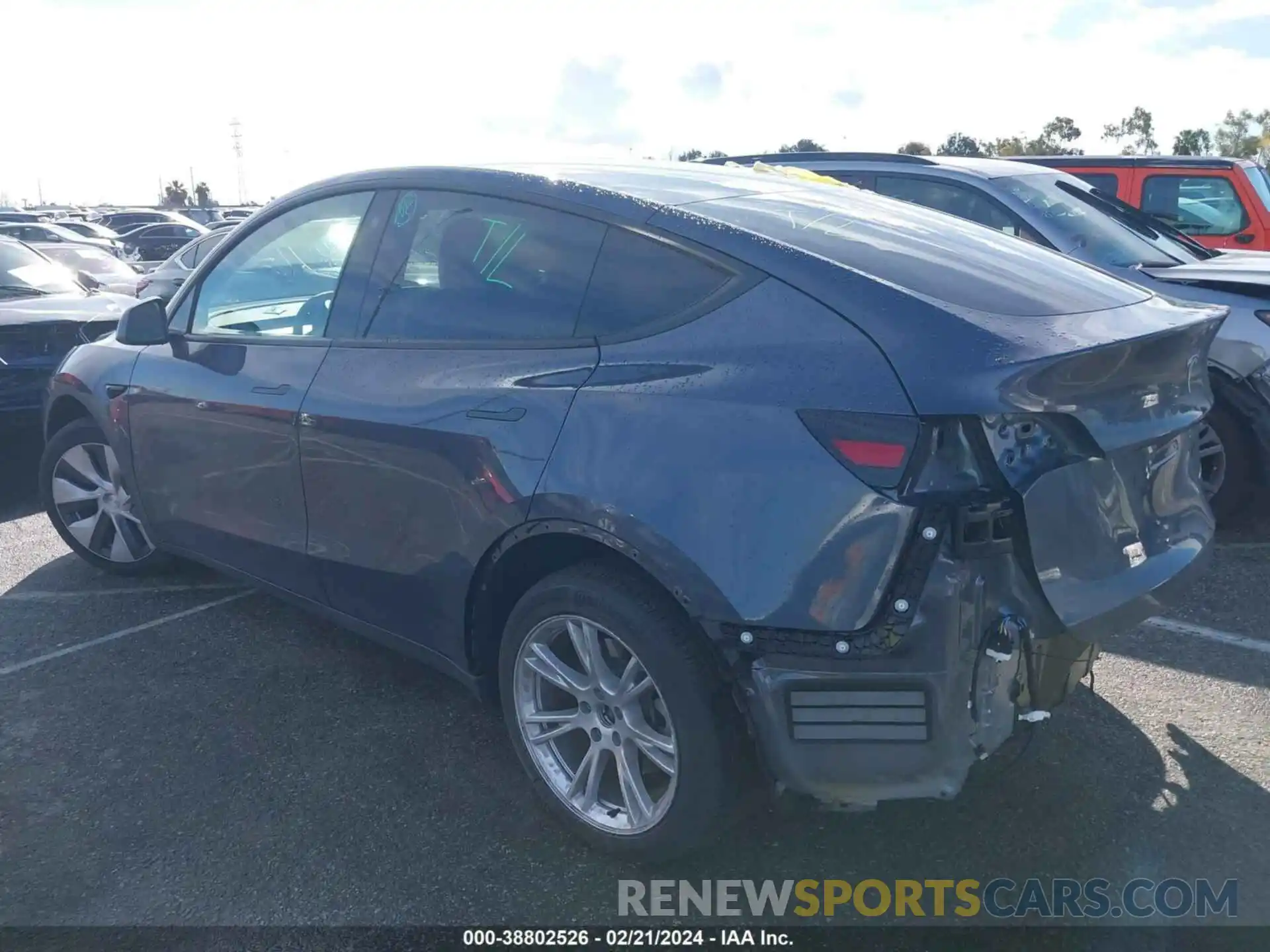 3 Photograph of a damaged car 7SAYGAEE9PF635368 TESLA MODEL Y 2023