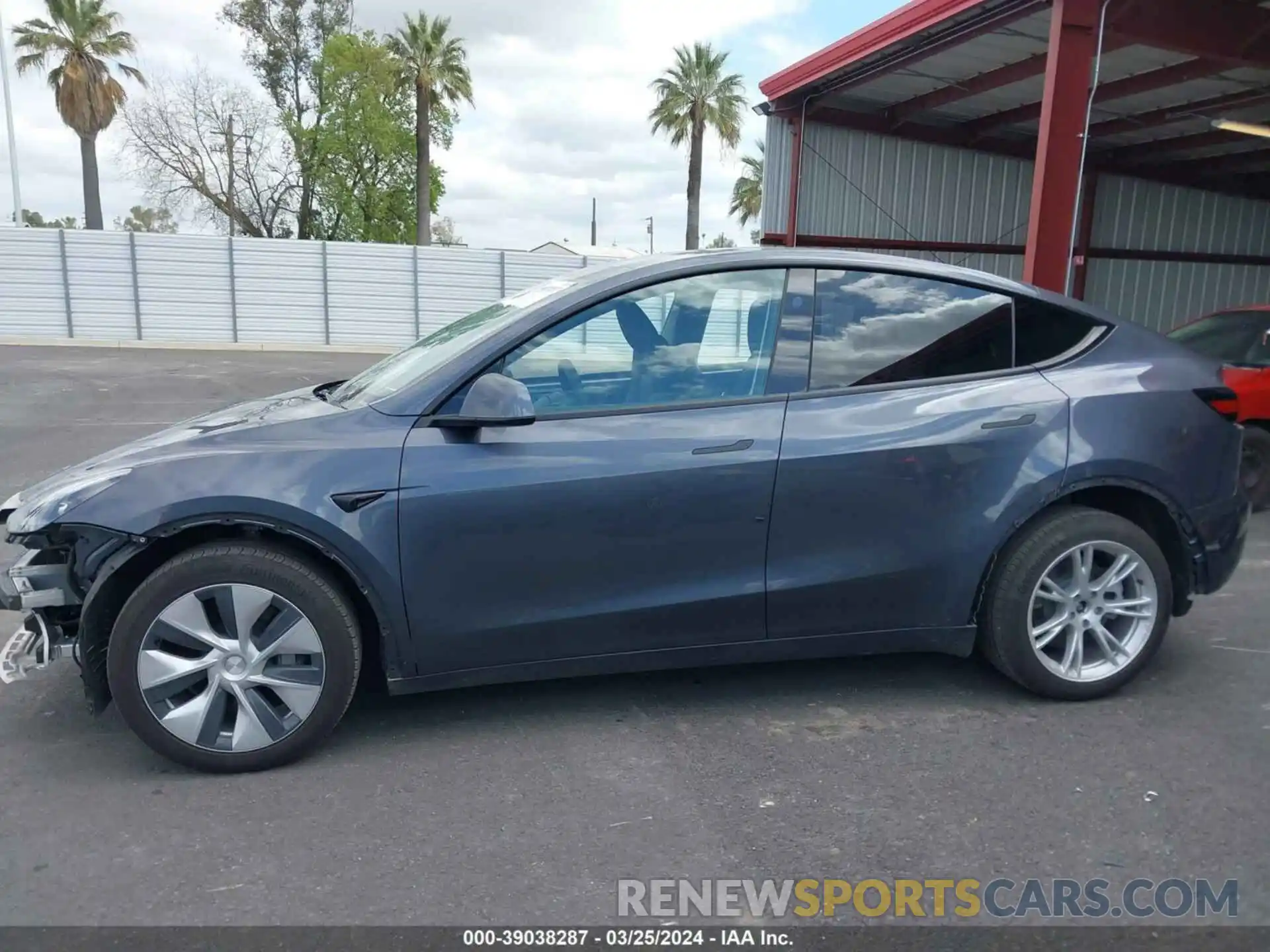 15 Photograph of a damaged car 7SAYGDED9PF943102 TESLA MODEL Y 2023