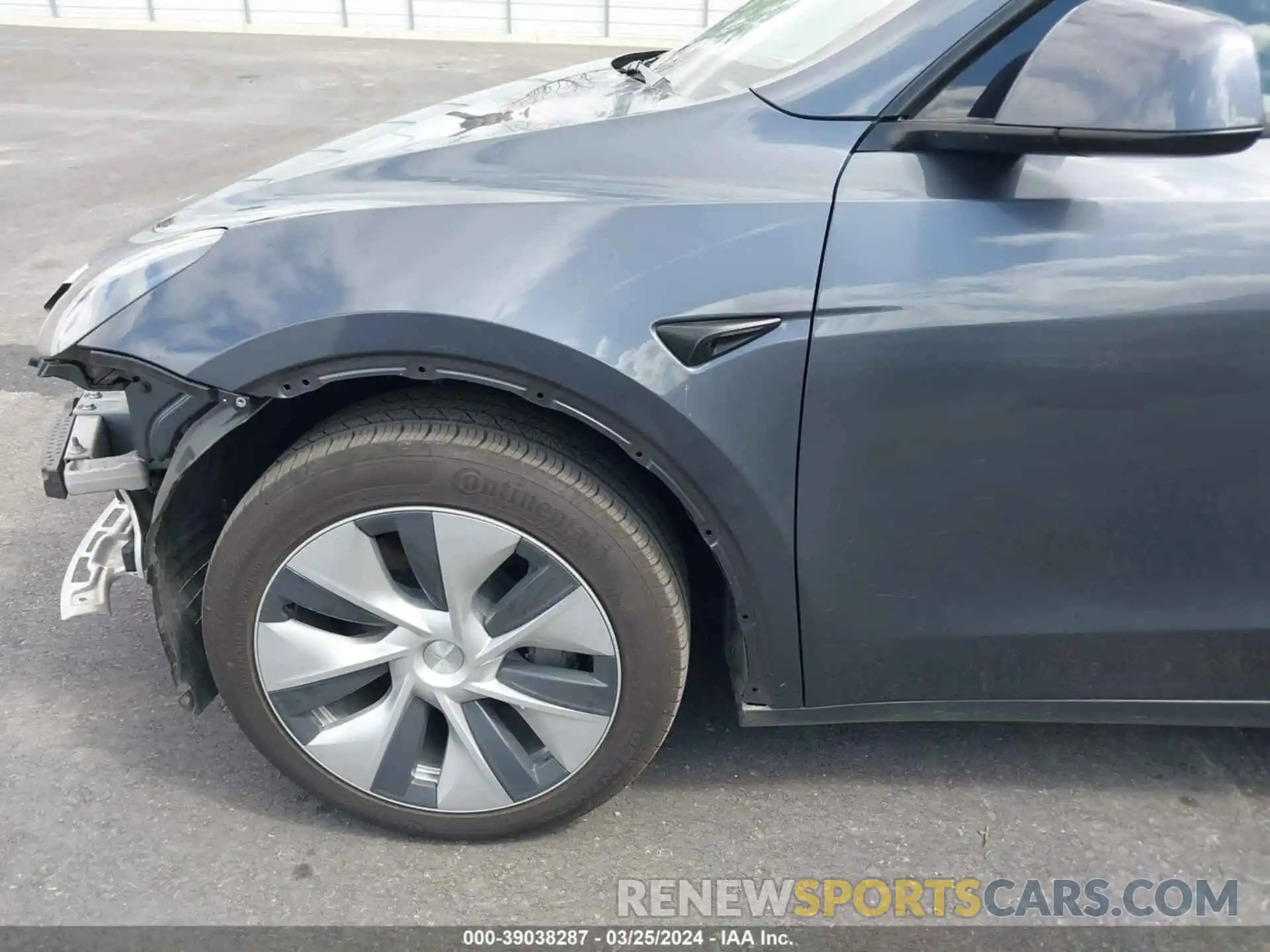 23 Photograph of a damaged car 7SAYGDED9PF943102 TESLA MODEL Y 2023