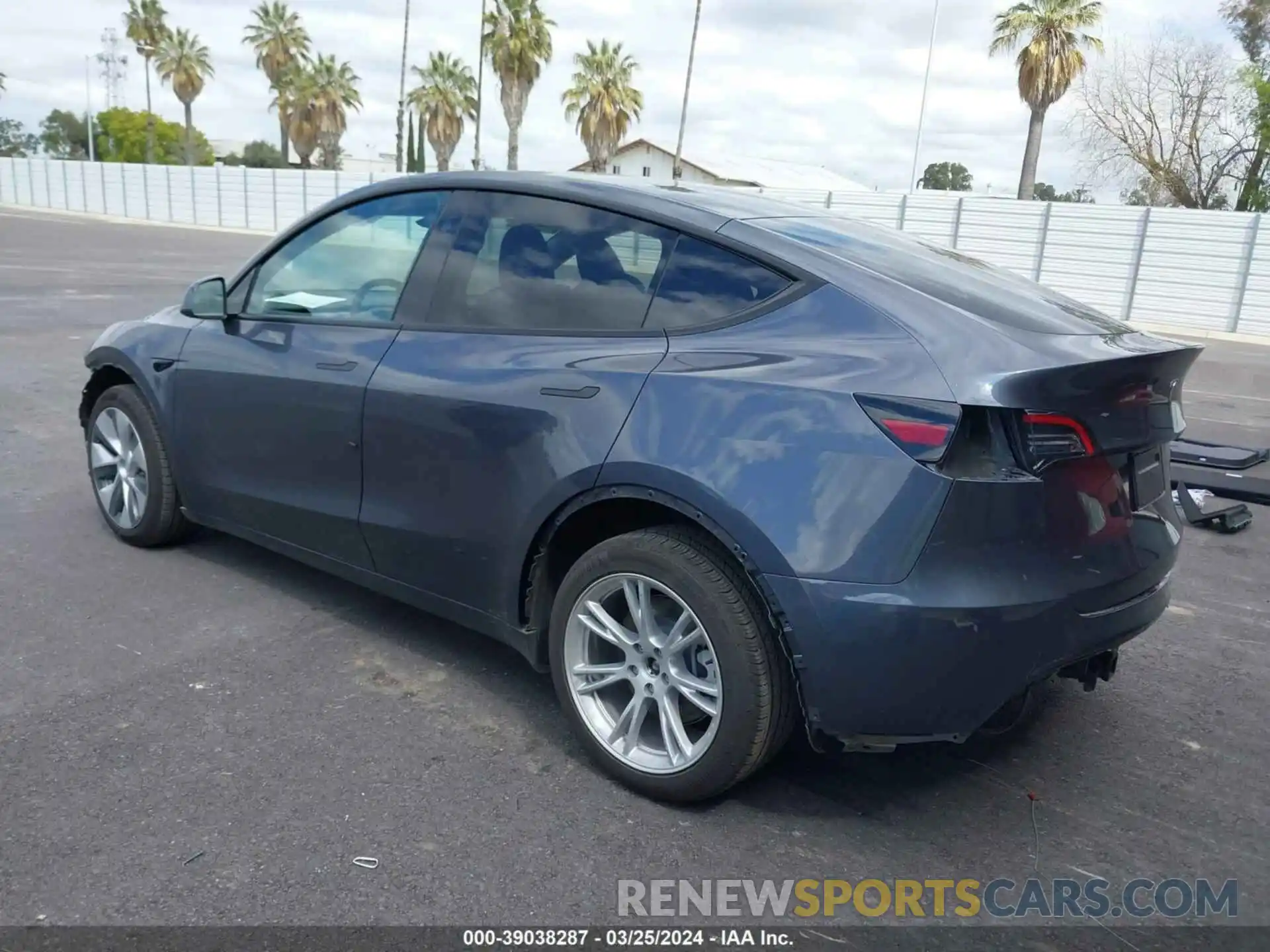 3 Photograph of a damaged car 7SAYGDED9PF943102 TESLA MODEL Y 2023