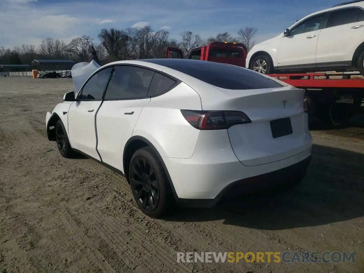 2 Photograph of a damaged car 7SAYGDEE0PA033991 TESLA MODEL Y 2023