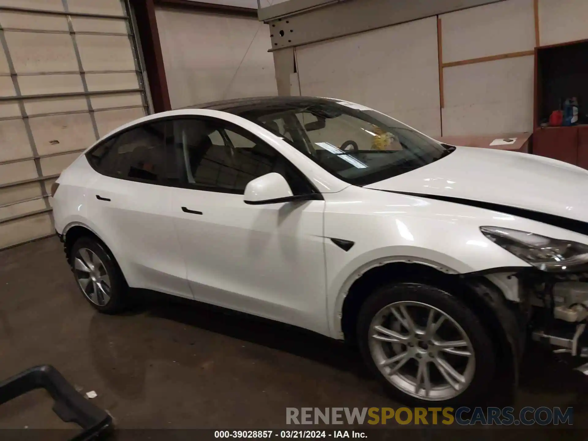 13 Photograph of a damaged car 7SAYGDEE0PA140099 TESLA MODEL Y 2023