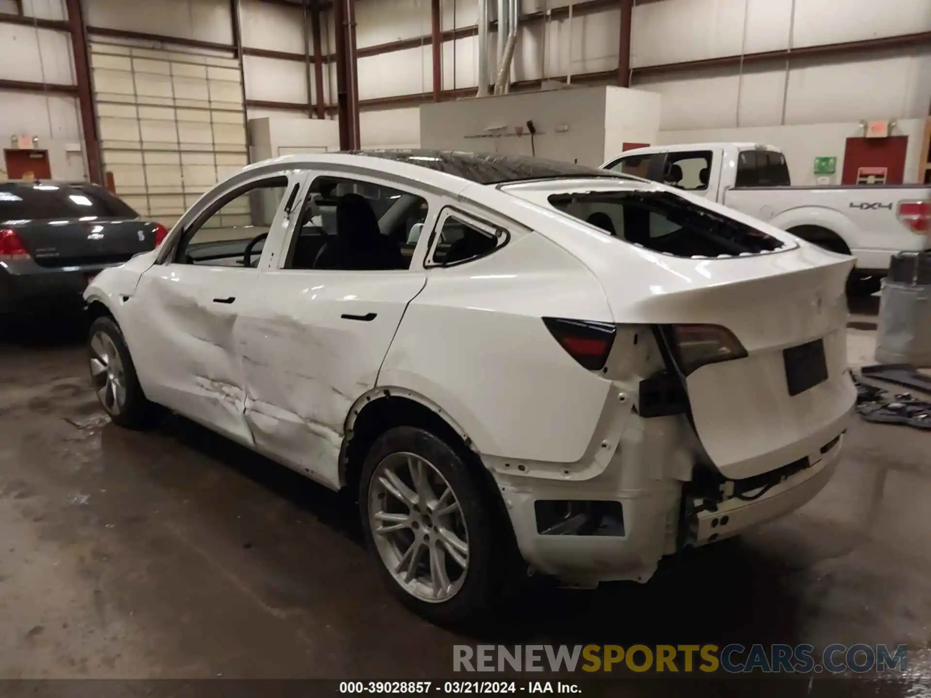 3 Photograph of a damaged car 7SAYGDEE0PA140099 TESLA MODEL Y 2023