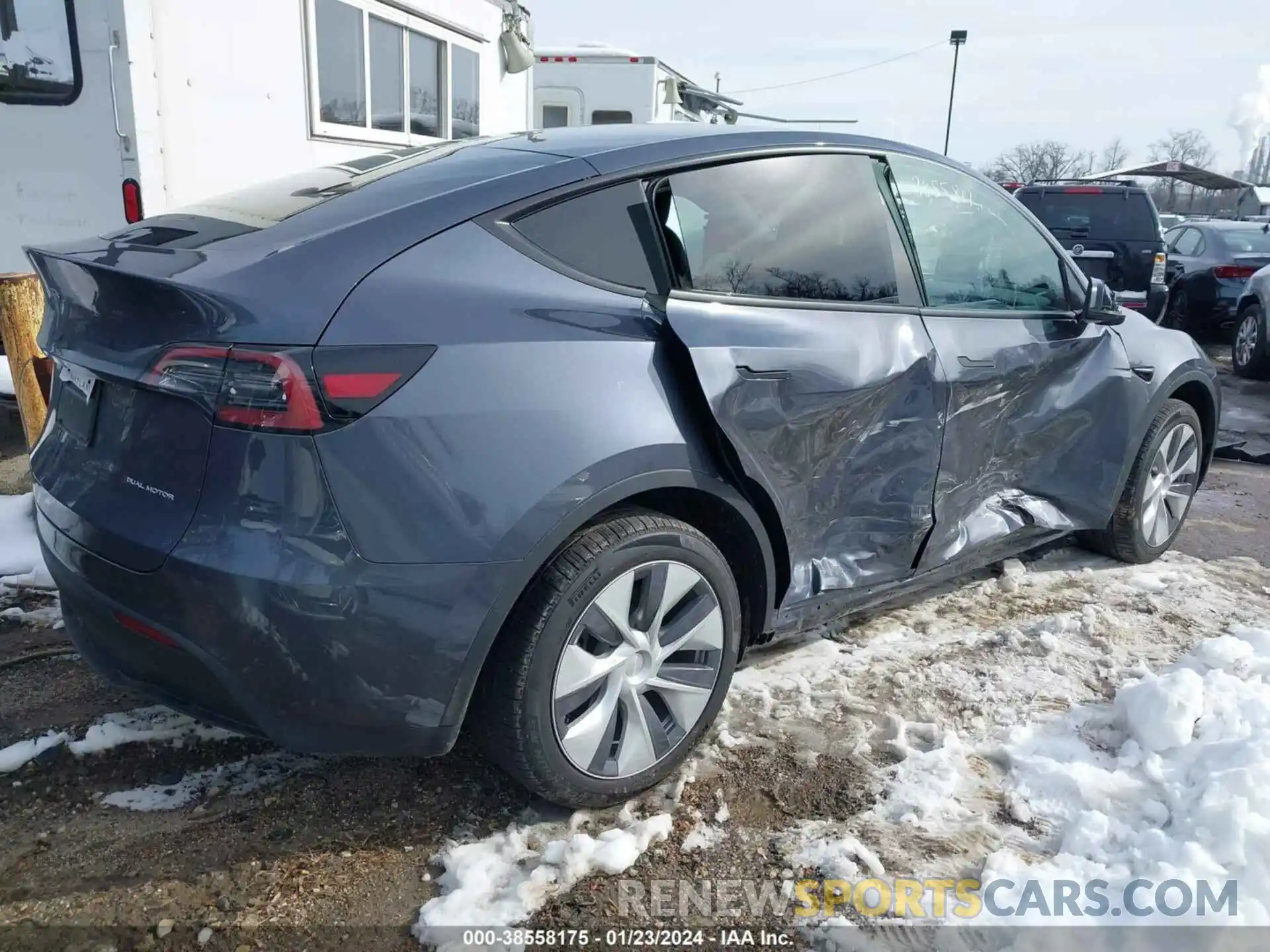 4 Photograph of a damaged car 7SAYGDEE0PA194213 TESLA MODEL Y 2023