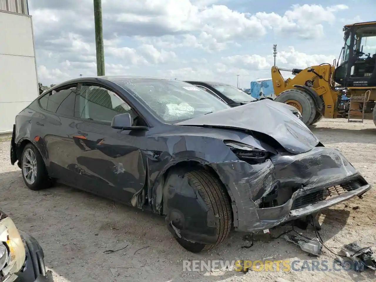 4 Photograph of a damaged car 7SAYGDEE0PA201743 TESLA MODEL Y 2023