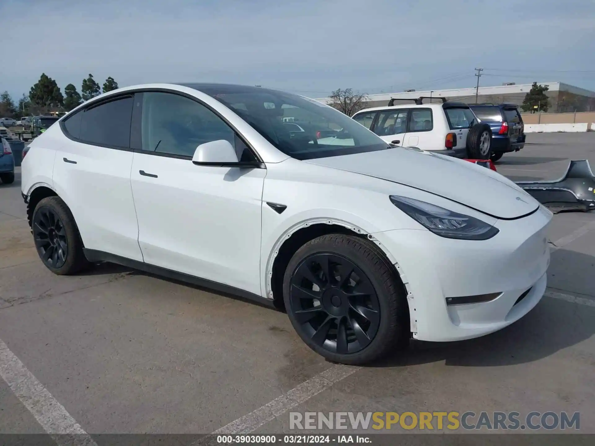 1 Фотография поврежденного автомобиля 7SAYGDEE0PF588698 TESLA MODEL Y 2023