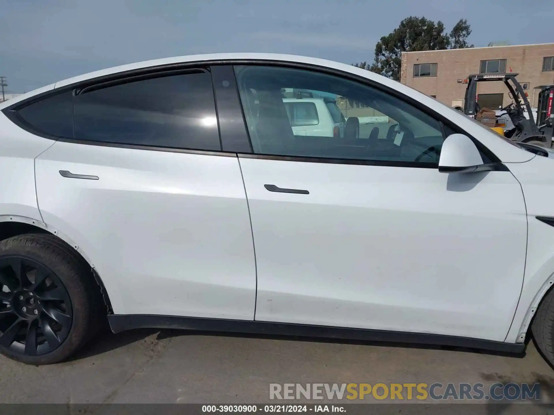 14 Photograph of a damaged car 7SAYGDEE0PF588698 TESLA MODEL Y 2023