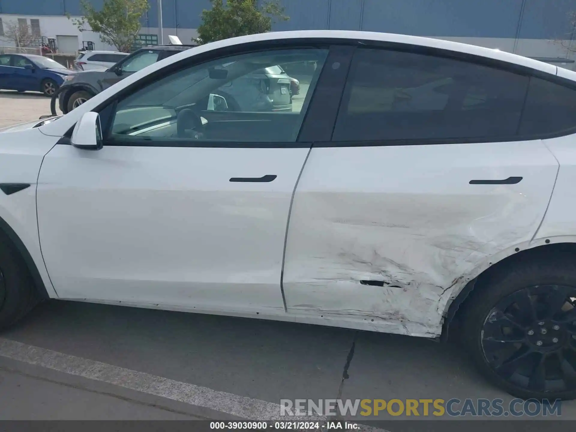 15 Photograph of a damaged car 7SAYGDEE0PF588698 TESLA MODEL Y 2023