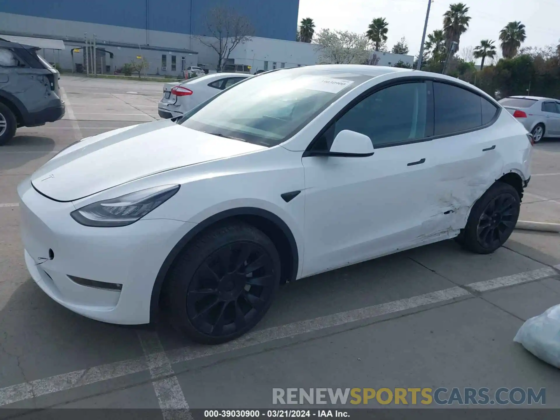 2 Фотография поврежденного автомобиля 7SAYGDEE0PF588698 TESLA MODEL Y 2023