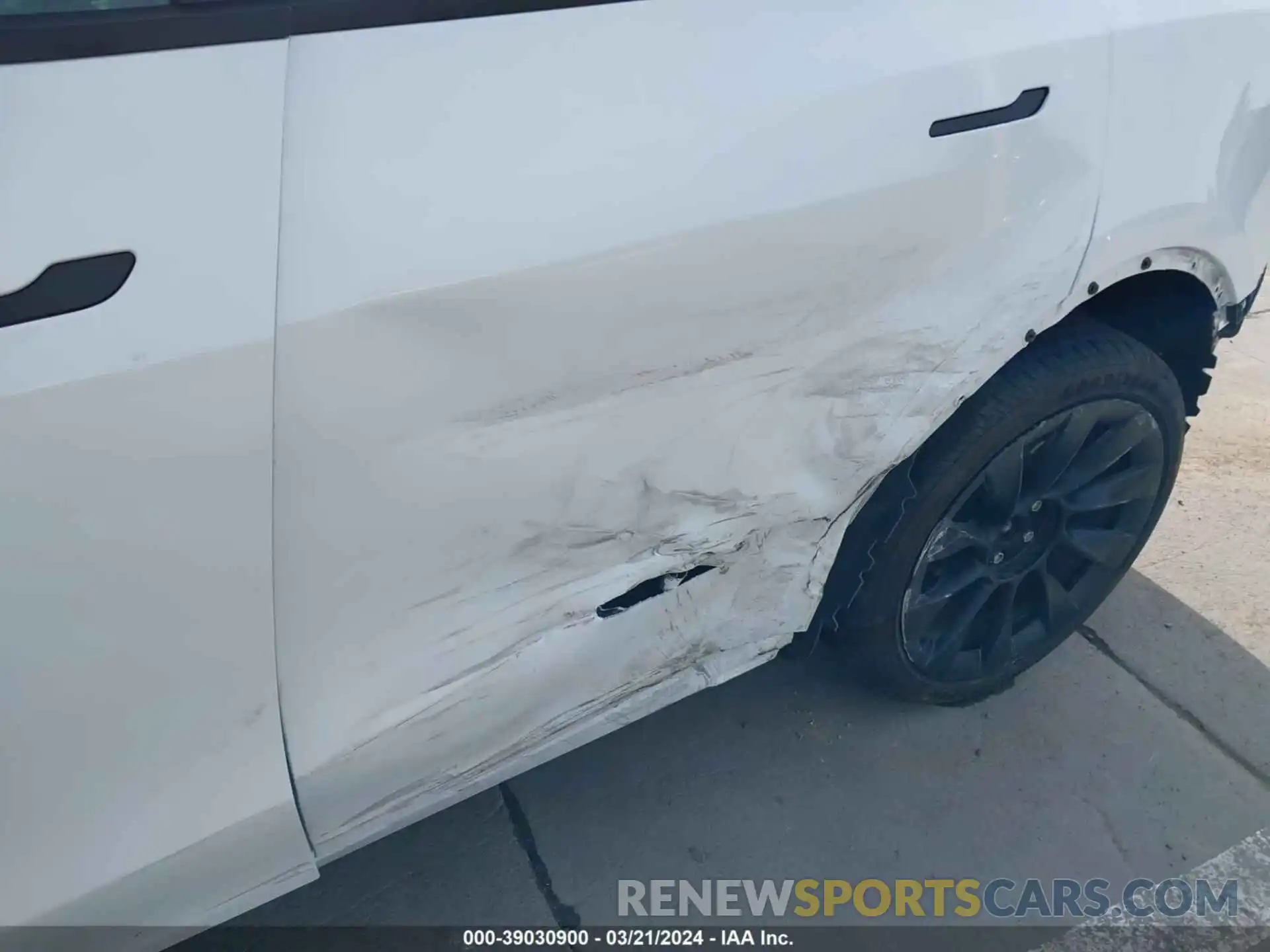 6 Photograph of a damaged car 7SAYGDEE0PF588698 TESLA MODEL Y 2023