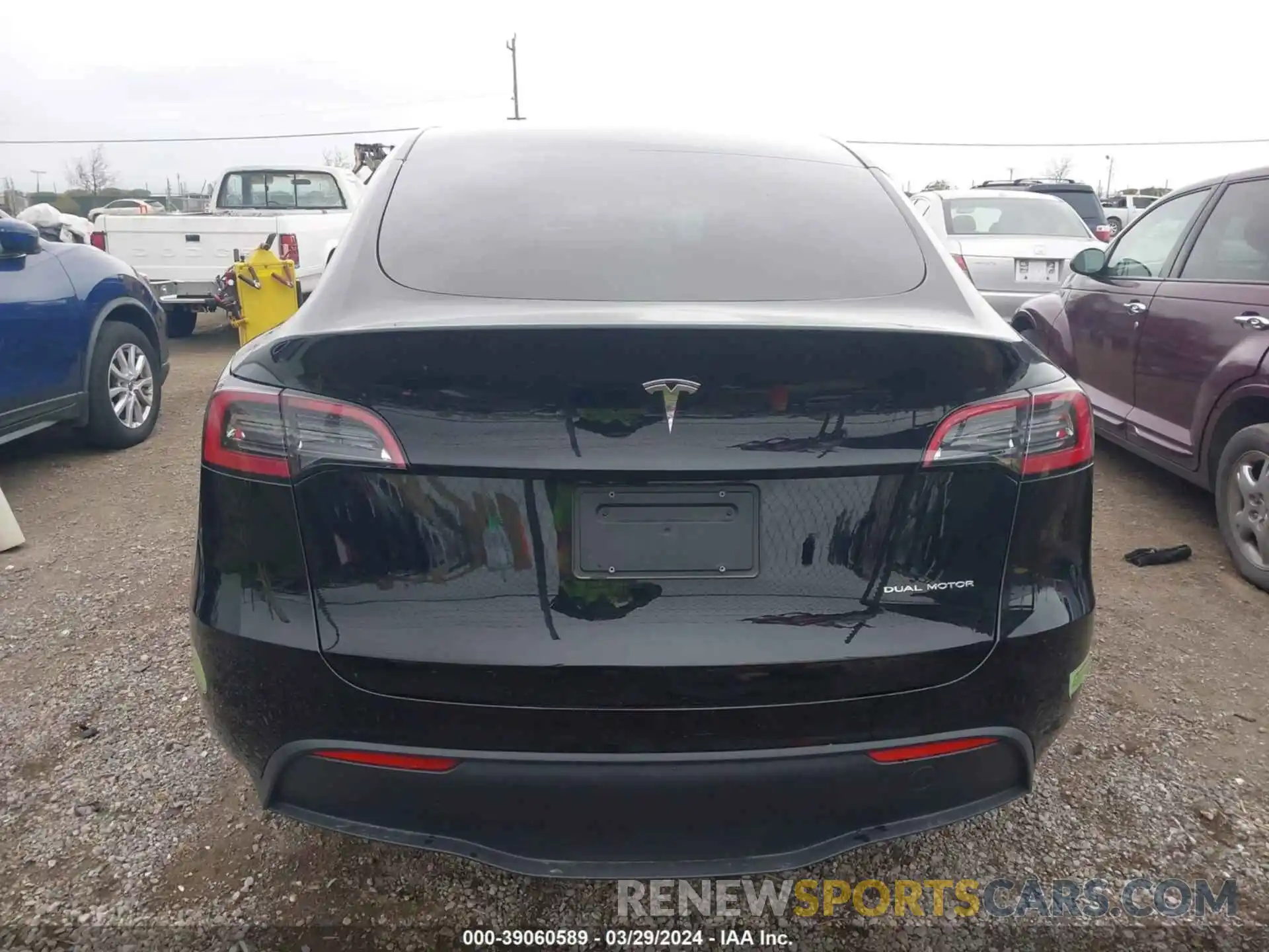 16 Photograph of a damaged car 7SAYGDEE0PF692351 TESLA MODEL Y 2023