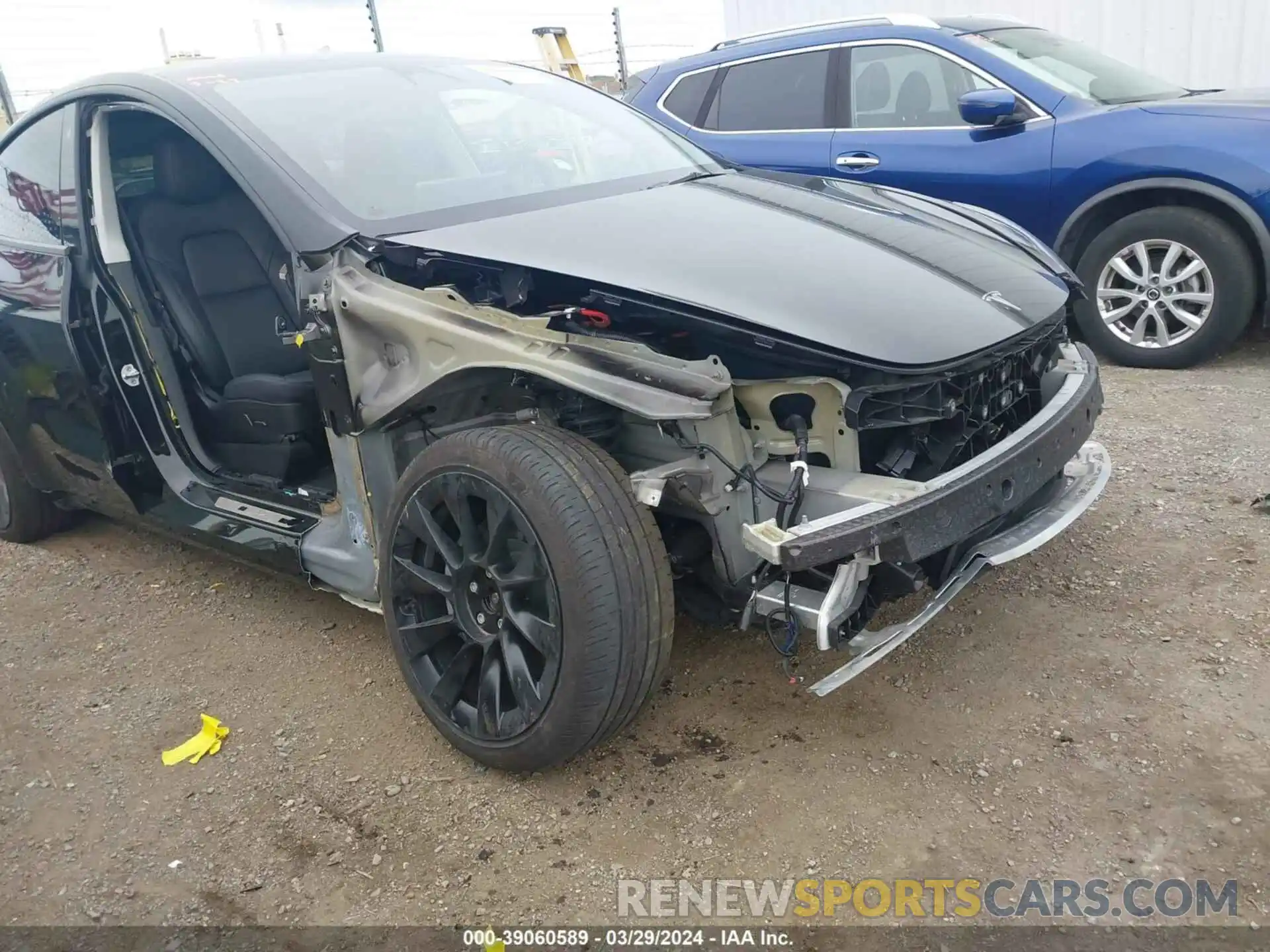 6 Photograph of a damaged car 7SAYGDEE0PF692351 TESLA MODEL Y 2023