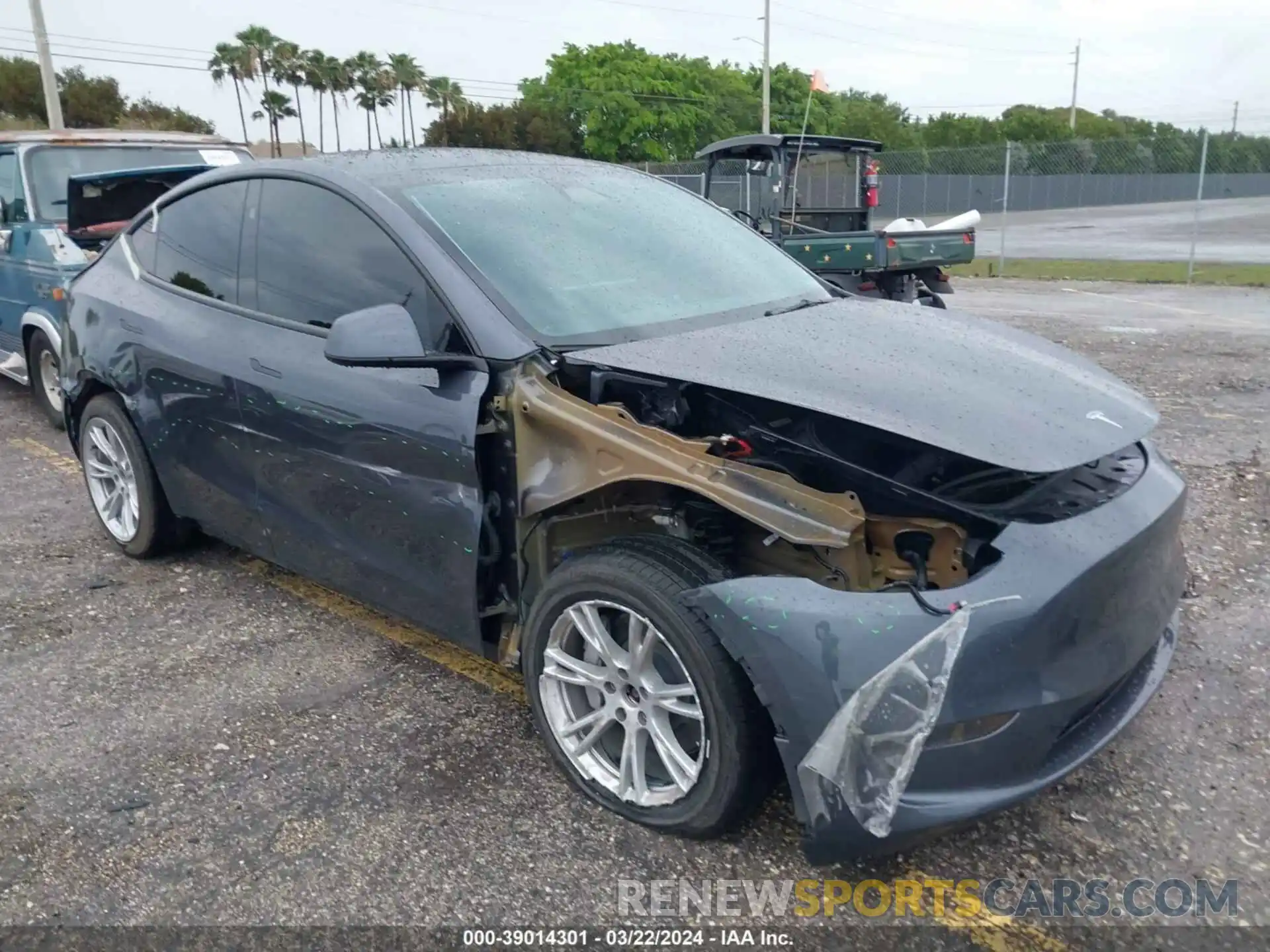 1 Photograph of a damaged car 7SAYGDEE0PF862322 TESLA MODEL Y 2023