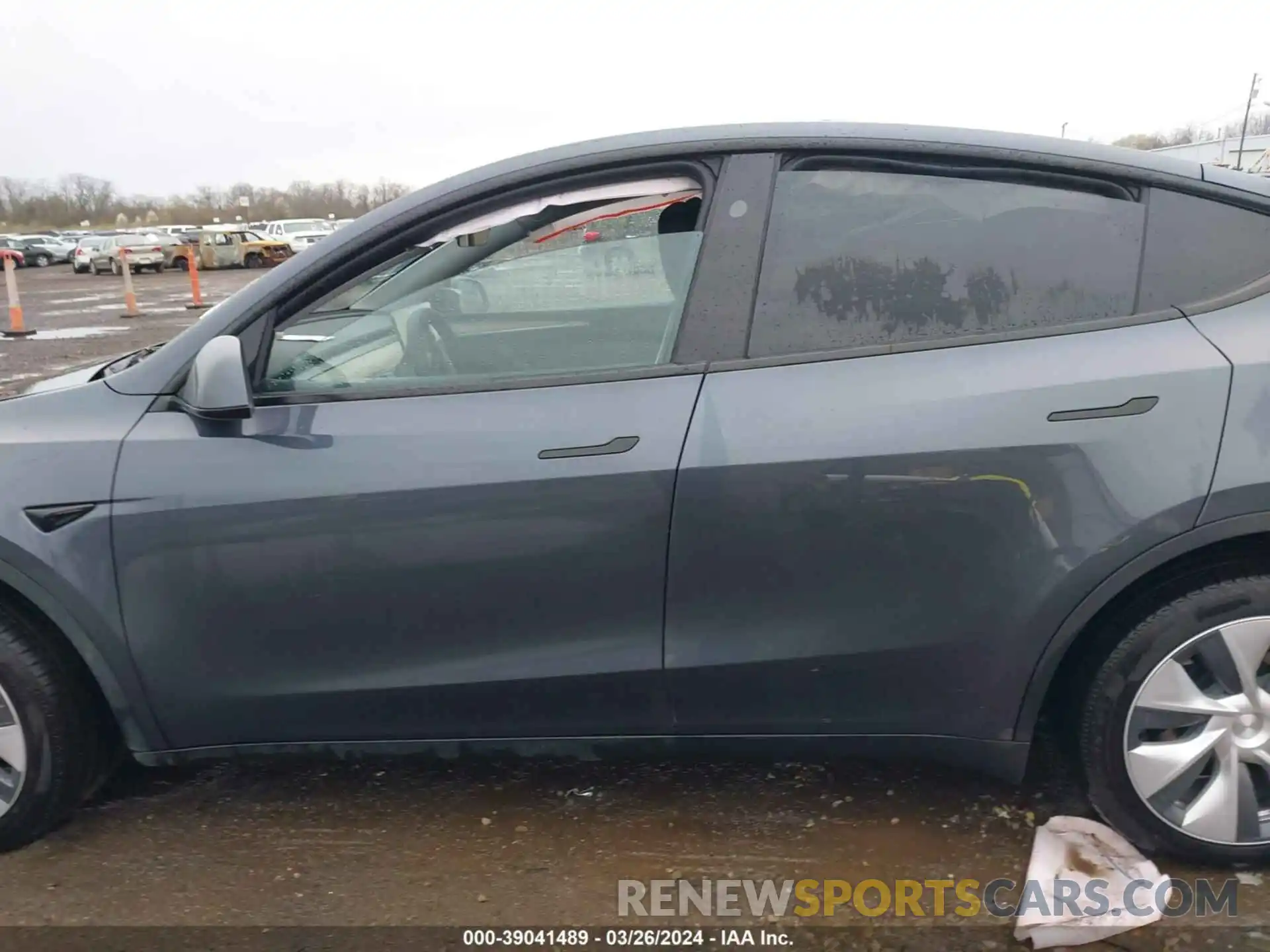 15 Photograph of a damaged car 7SAYGDEE1PA188419 TESLA MODEL Y 2023