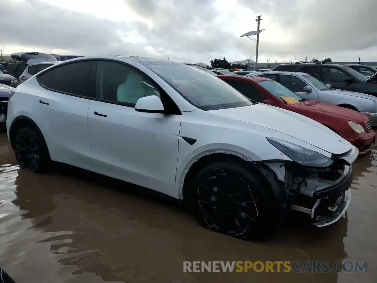 4 Фотография поврежденного автомобиля 7SAYGDEE1PF631378 TESLA MODEL Y 2023