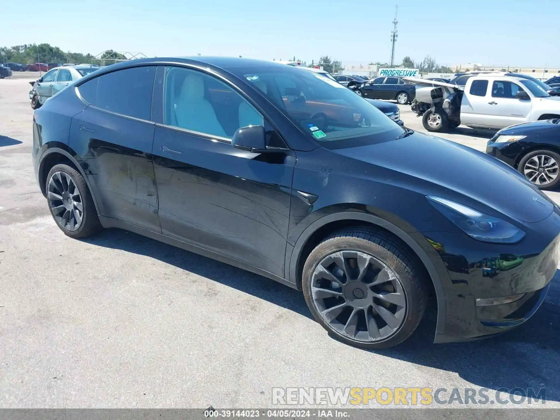 1 Photograph of a damaged car 7SAYGDEE1PF937030 TESLA MODEL Y 2023