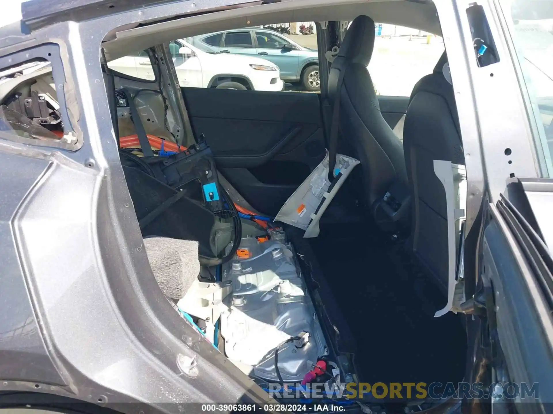 8 Photograph of a damaged car 7SAYGDEE2PA030414 TESLA MODEL Y 2023