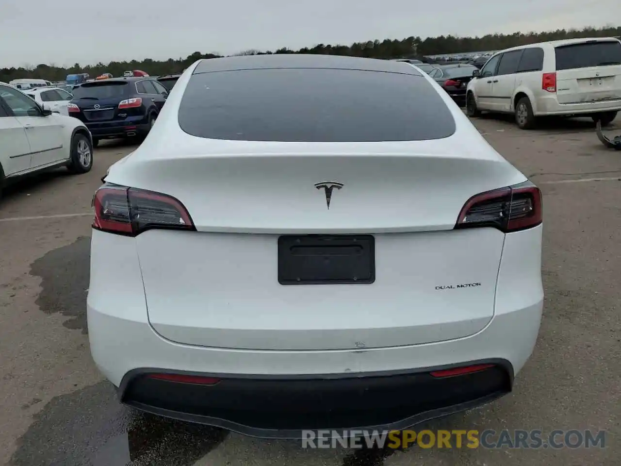 6 Photograph of a damaged car 7SAYGDEE2PF799479 TESLA MODEL Y 2023