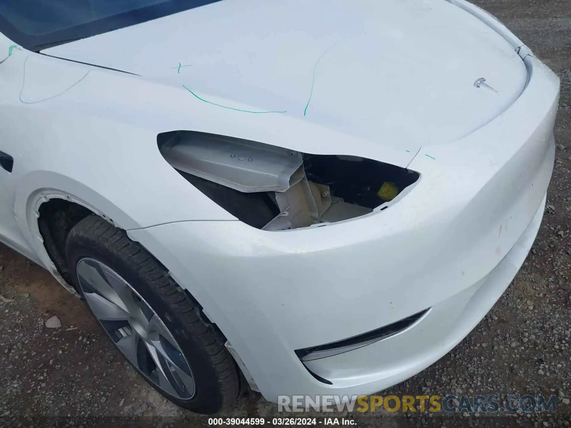 16 Photograph of a damaged car 7SAYGDEE2PF869031 TESLA MODEL Y 2023