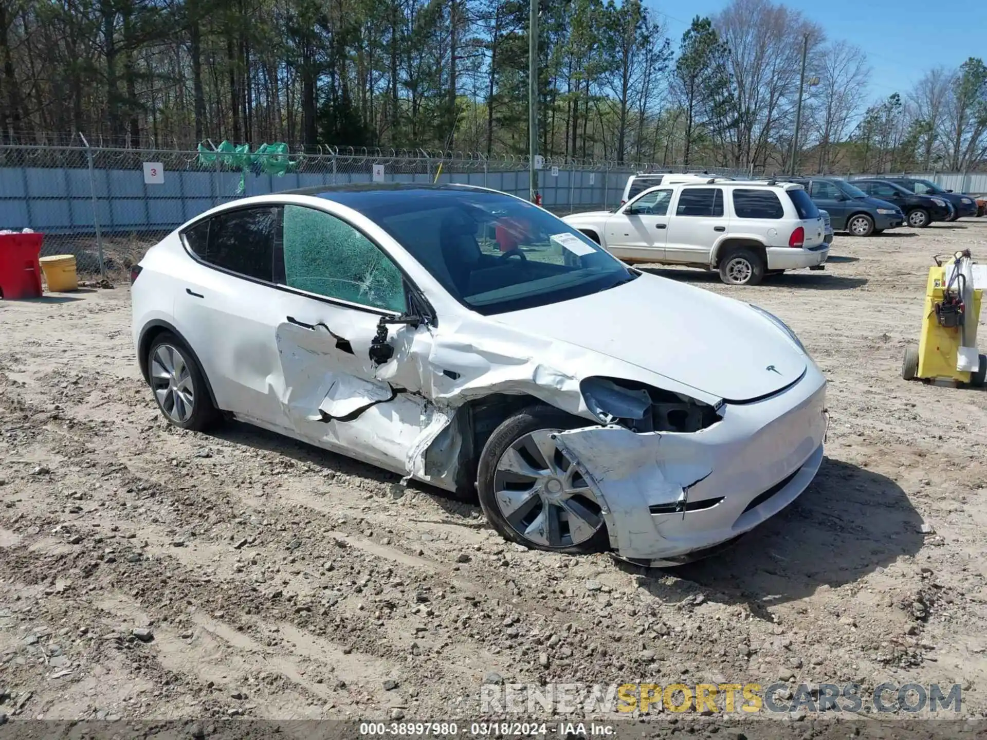 1 Photograph of a damaged car 7SAYGDEE3PA040272 TESLA MODEL Y 2023