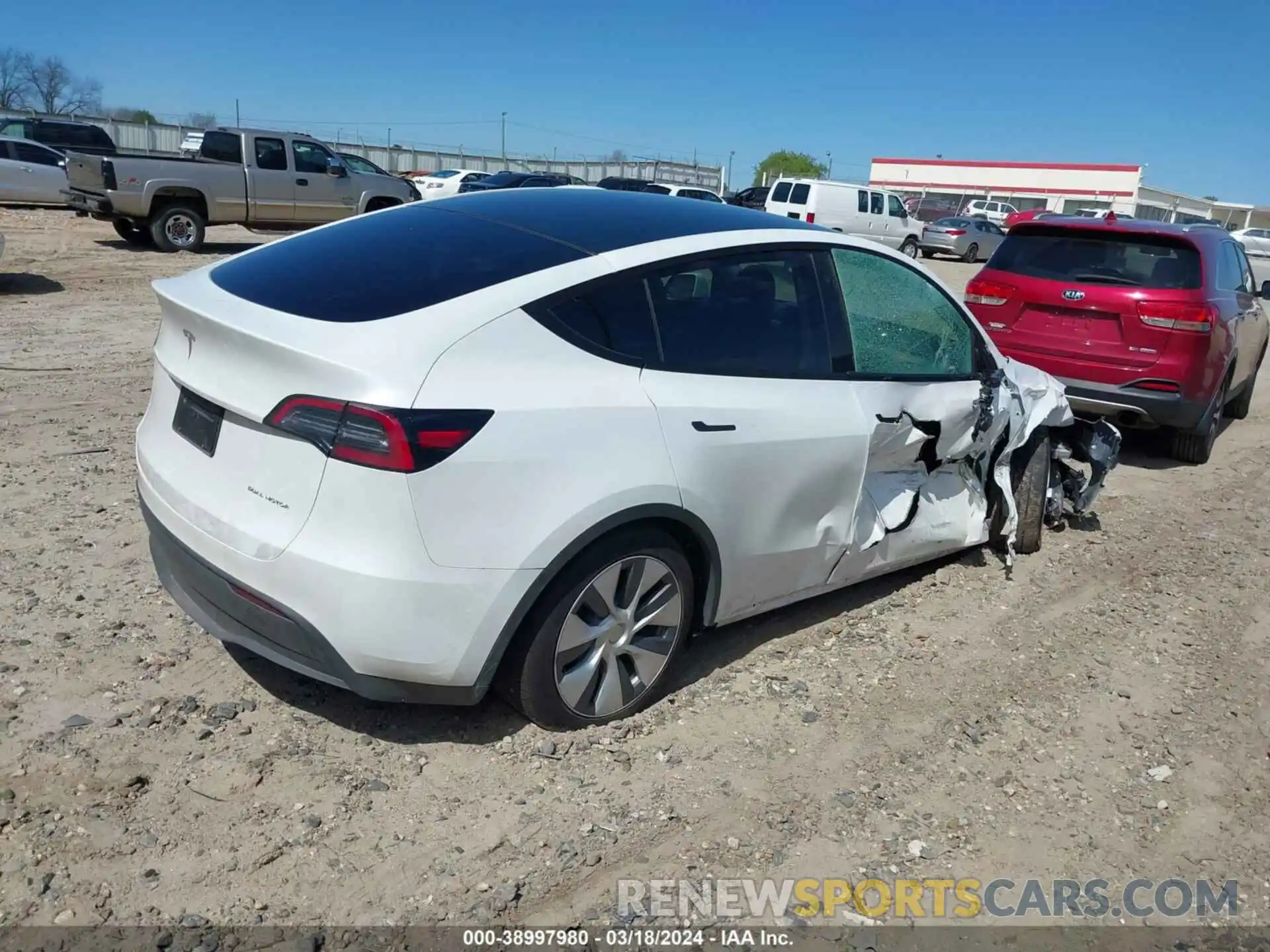 4 Photograph of a damaged car 7SAYGDEE3PA040272 TESLA MODEL Y 2023