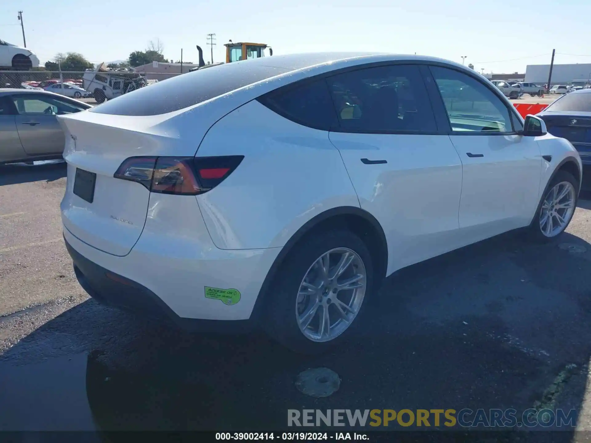 4 Photograph of a damaged car 7SAYGDEE3PA078293 TESLA MODEL Y 2023