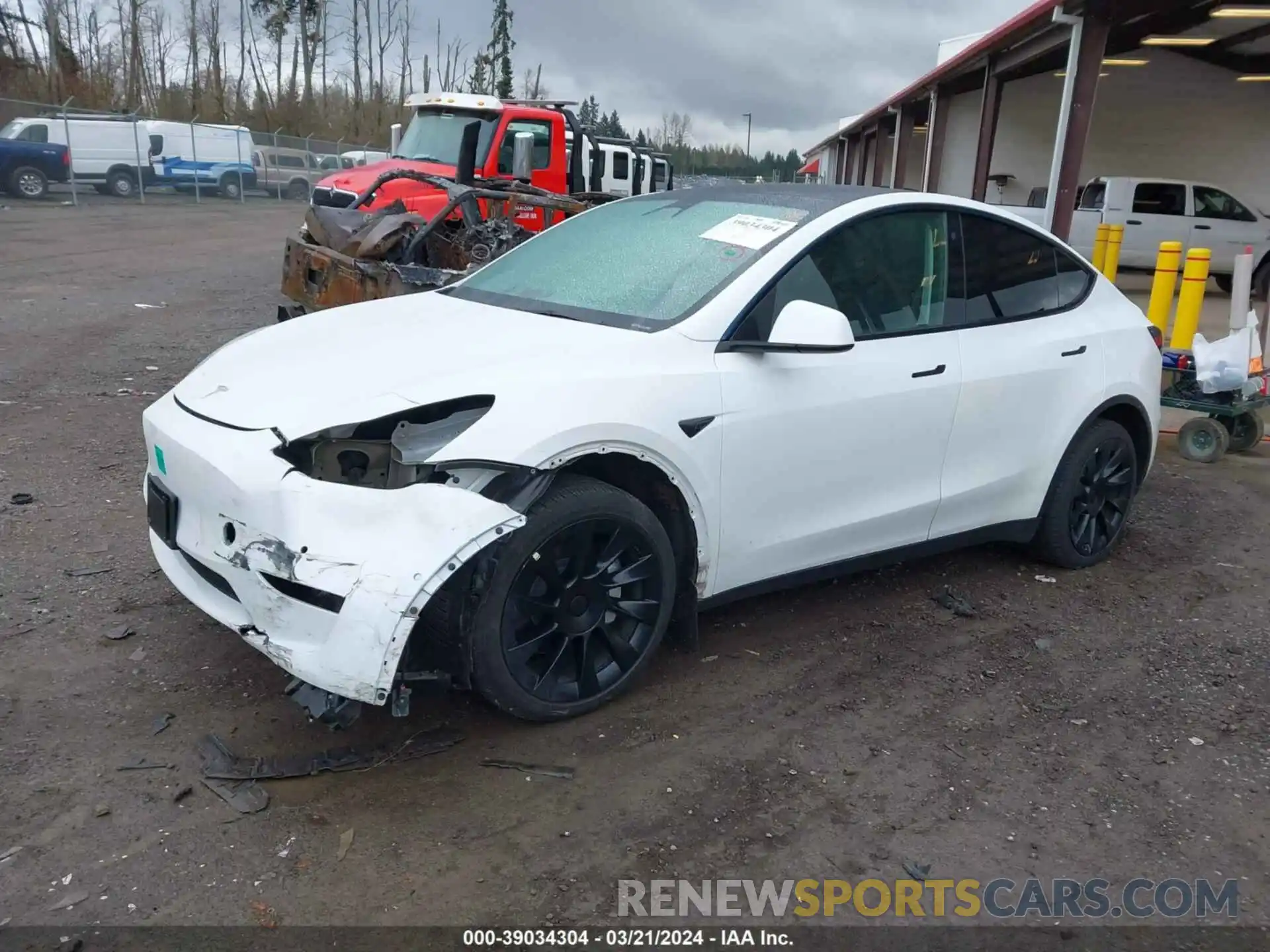 2 Фотография поврежденного автомобиля 7SAYGDEE3PF583768 TESLA MODEL Y 2023