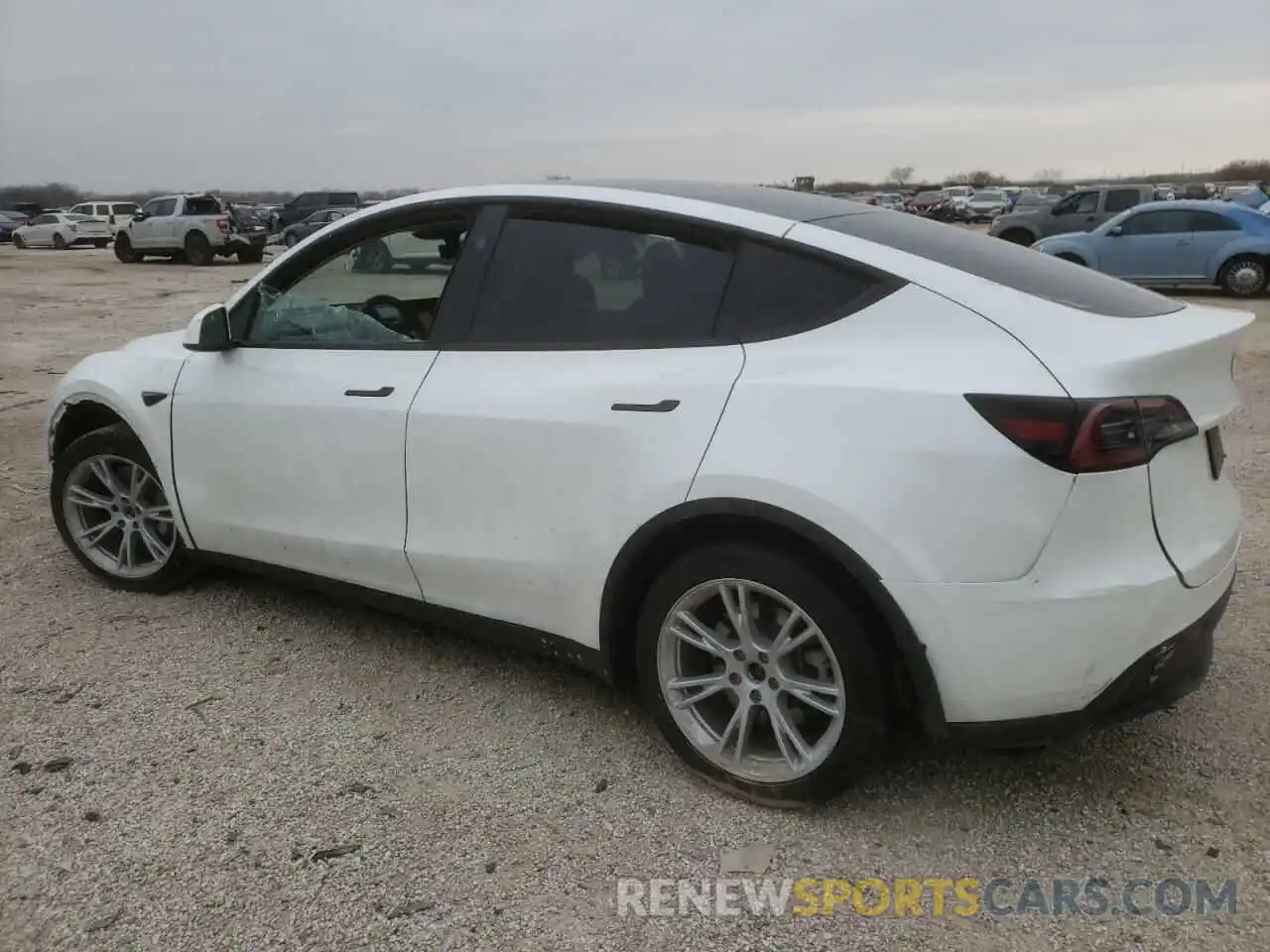 2 Photograph of a damaged car 7SAYGDEE3PF792945 TESLA MODEL Y 2023