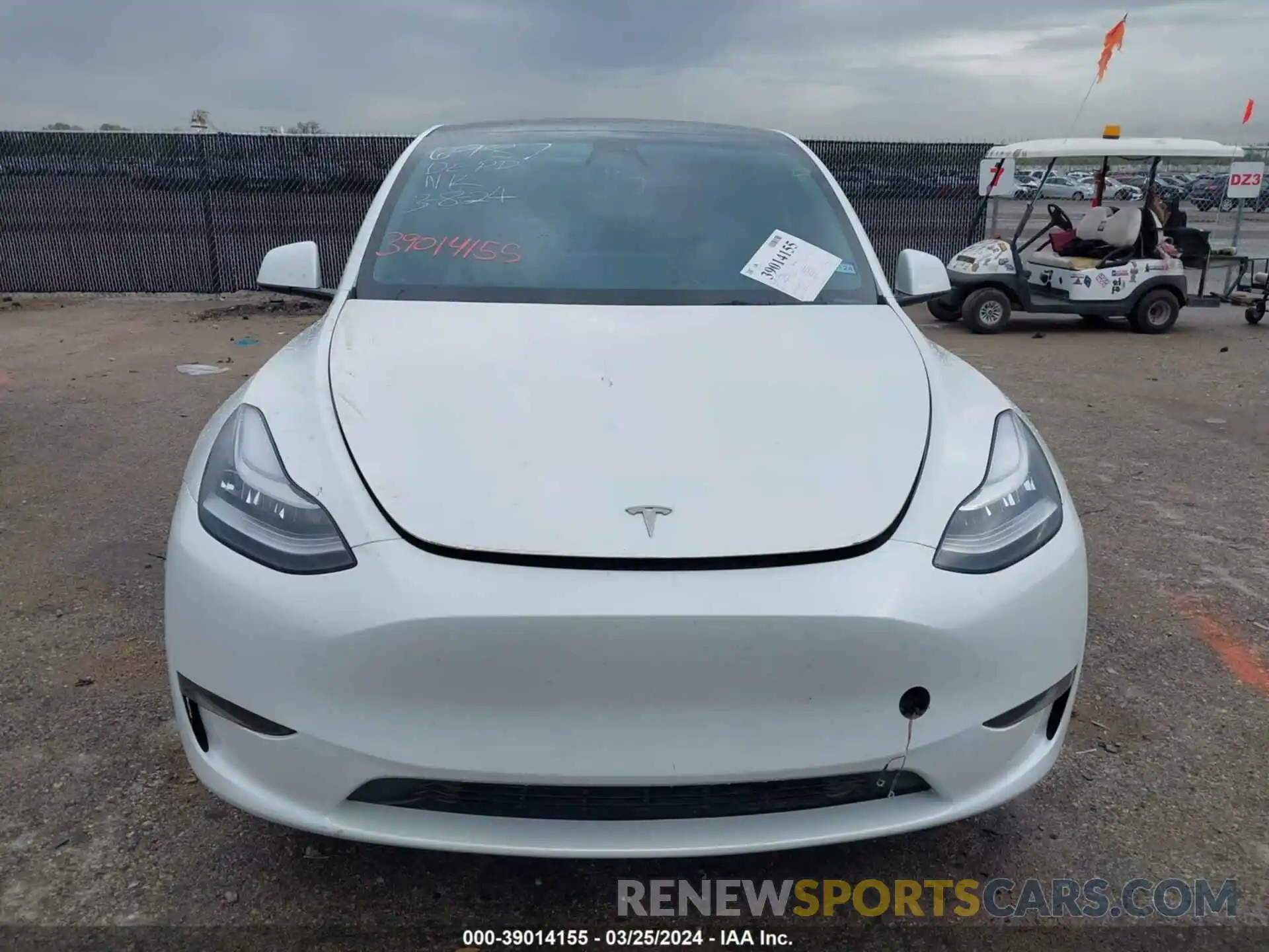 11 Photograph of a damaged car 7SAYGDEE4PF610234 TESLA MODEL Y 2023