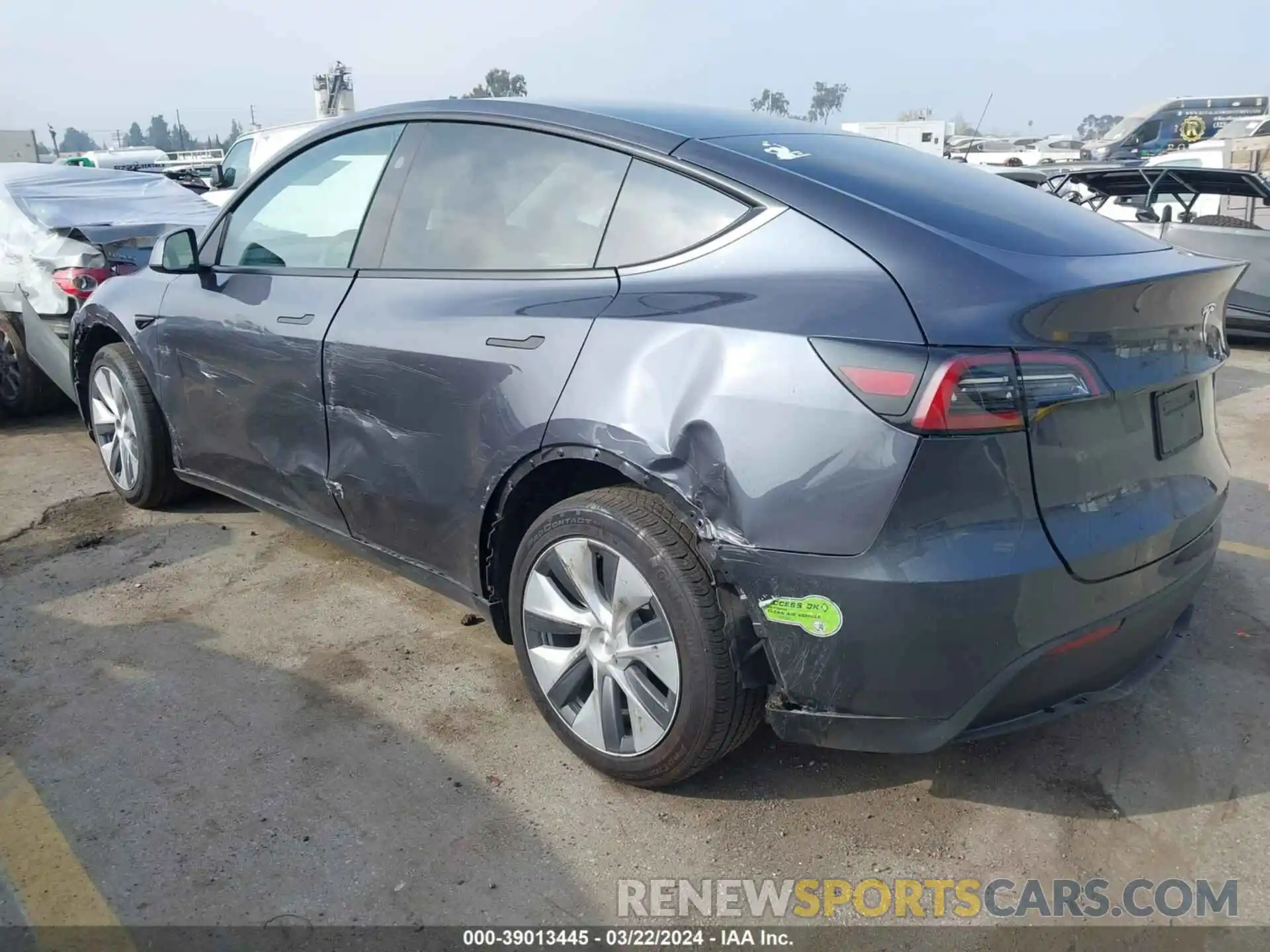 3 Photograph of a damaged car 7SAYGDEE4PF846138 TESLA MODEL Y 2023