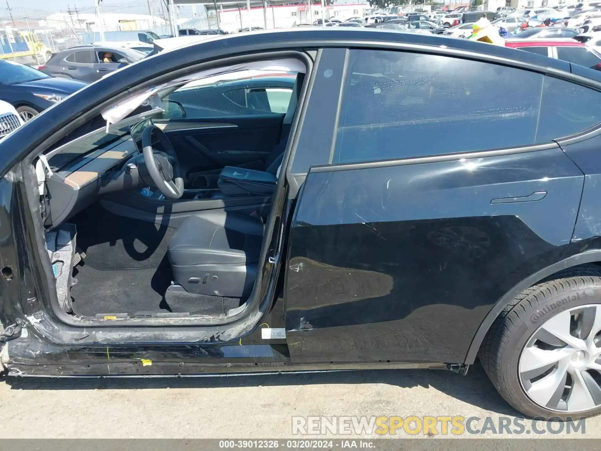 15 Photograph of a damaged car 7SAYGDEE5PA085116 TESLA MODEL Y 2023