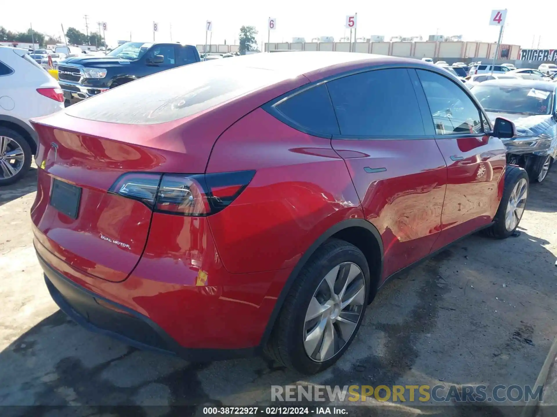 4 Photograph of a damaged car 7SAYGDEE5PA107907 TESLA MODEL Y 2023