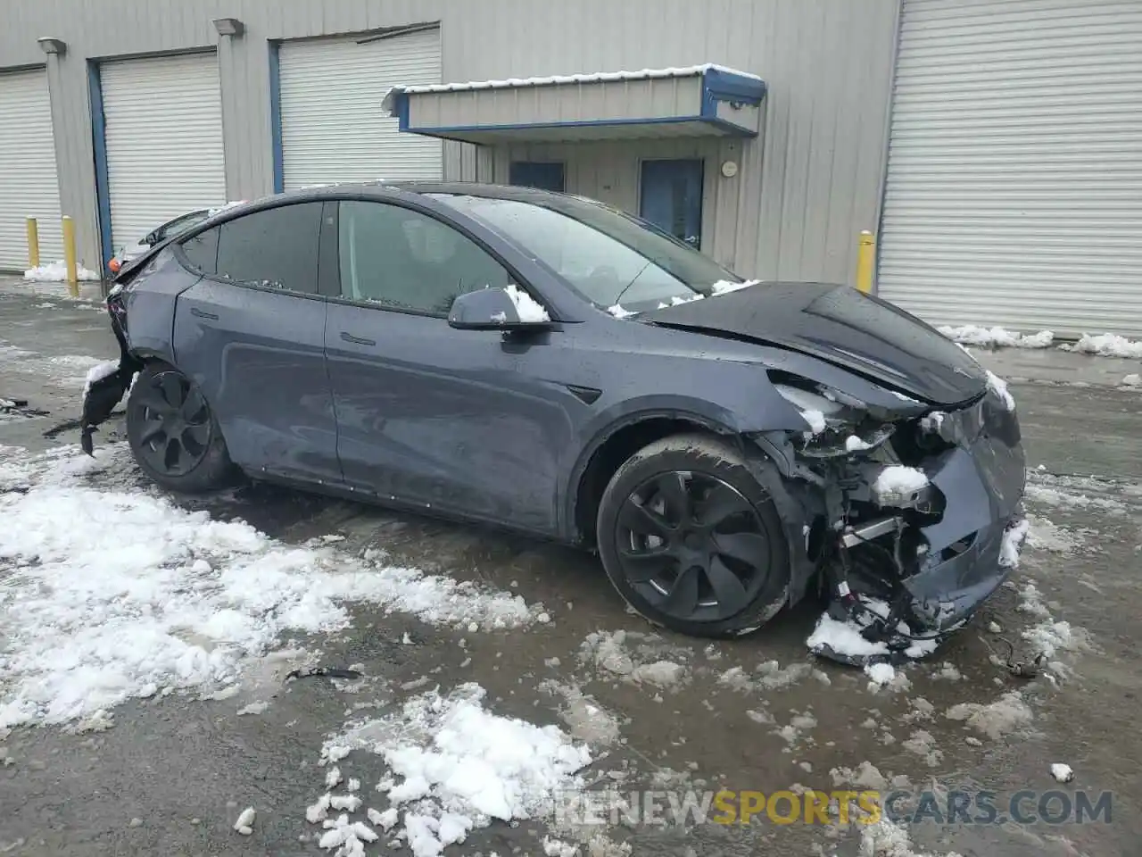 4 Photograph of a damaged car 7SAYGDEE5PF647468 TESLA MODEL Y 2023