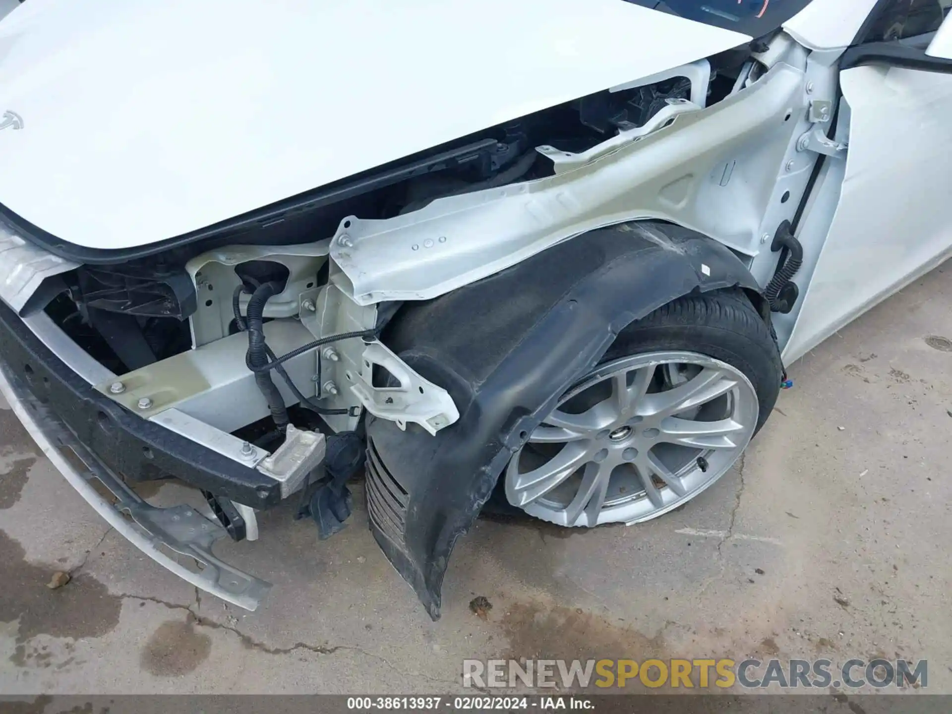 19 Photograph of a damaged car 7SAYGDEE5PF808417 TESLA MODEL Y 2023