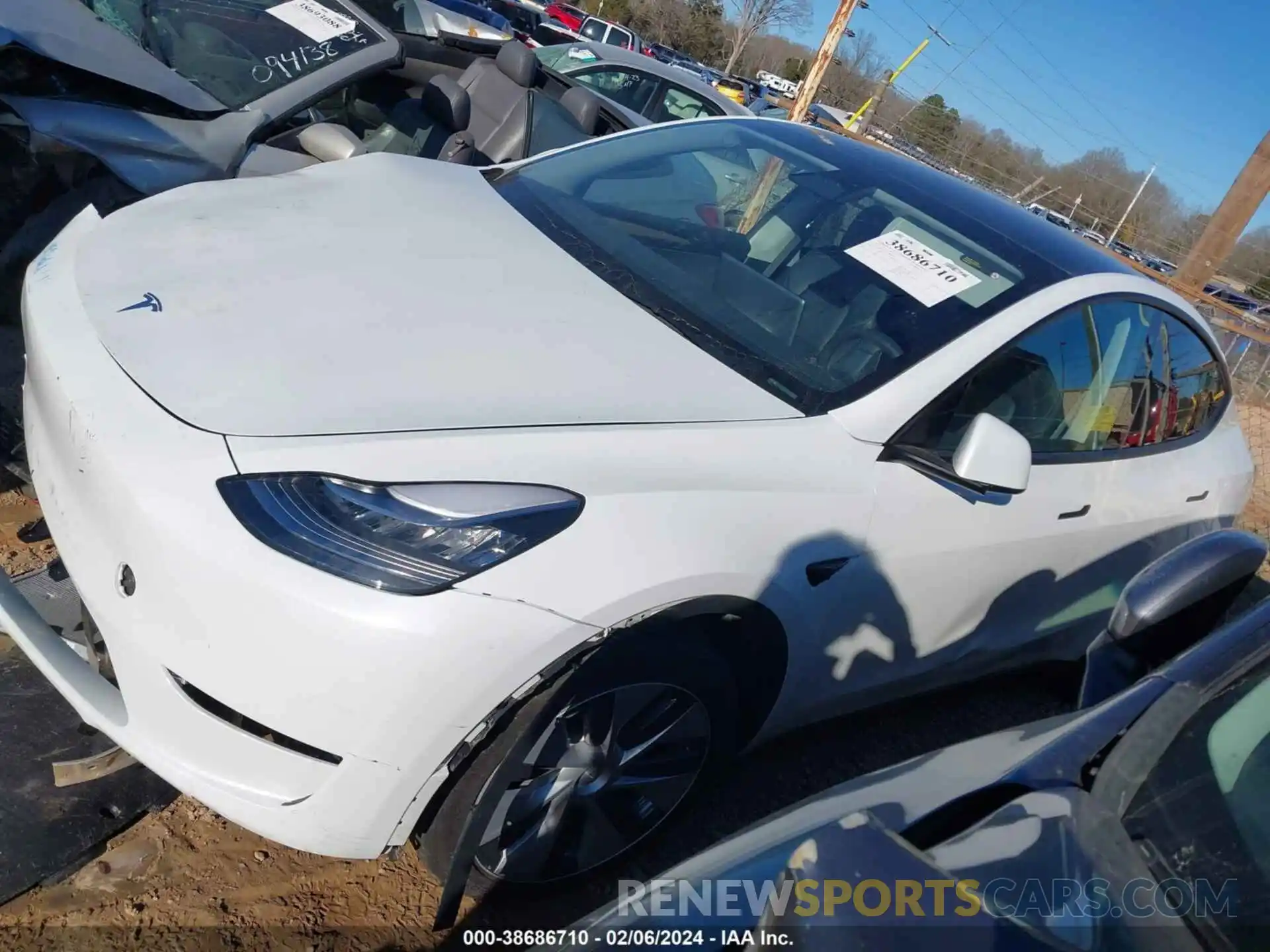 14 Photograph of a damaged car 7SAYGDEE6PA063822 TESLA MODEL Y 2023