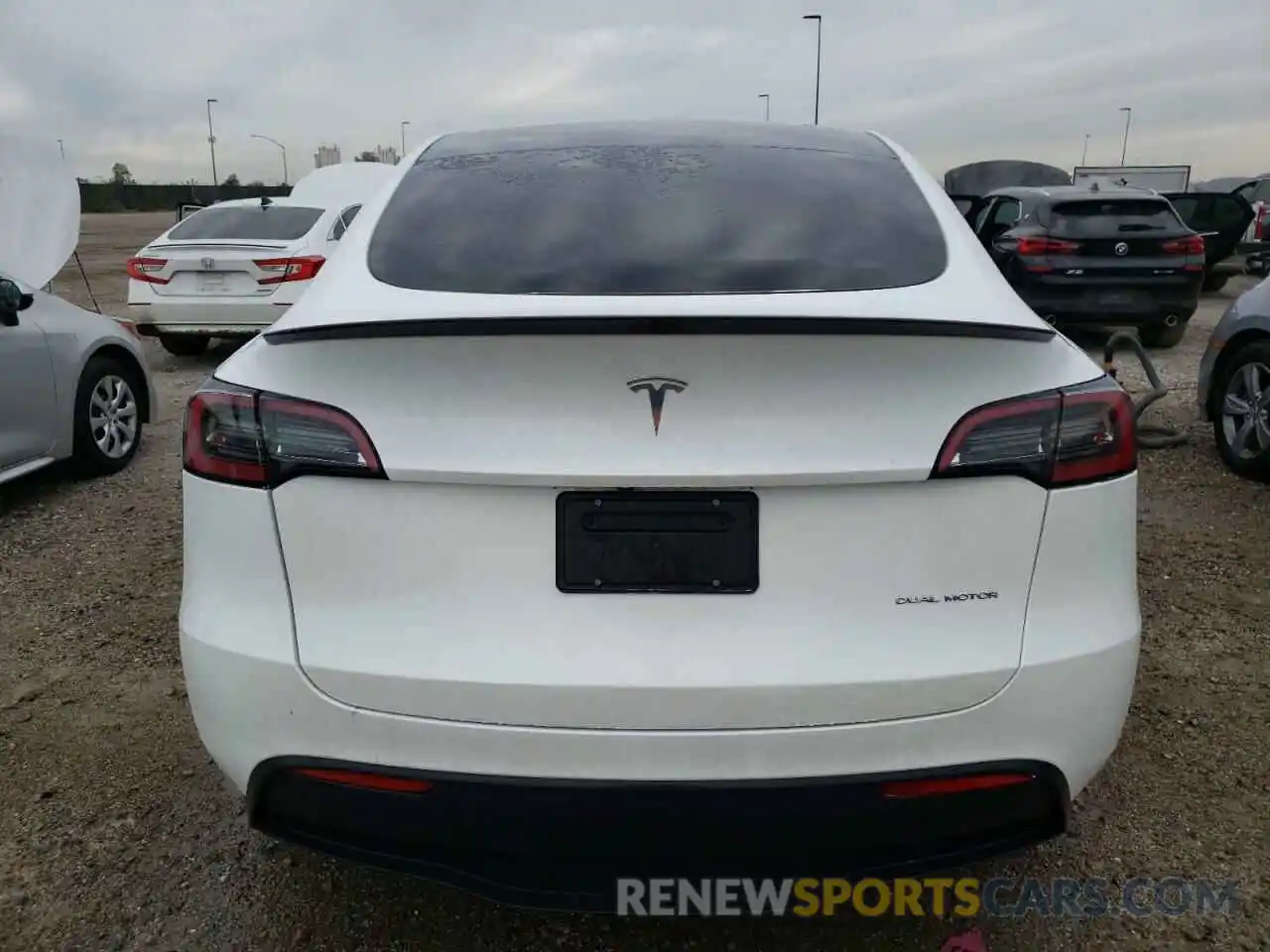 6 Photograph of a damaged car 7SAYGDEE6PA094021 TESLA MODEL Y 2023