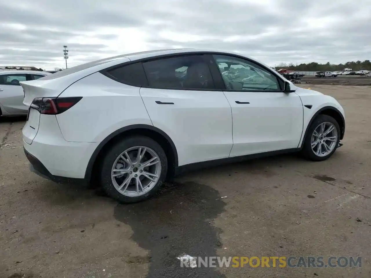 3 Photograph of a damaged car 7SAYGDEE6PF609683 TESLA MODEL Y 2023