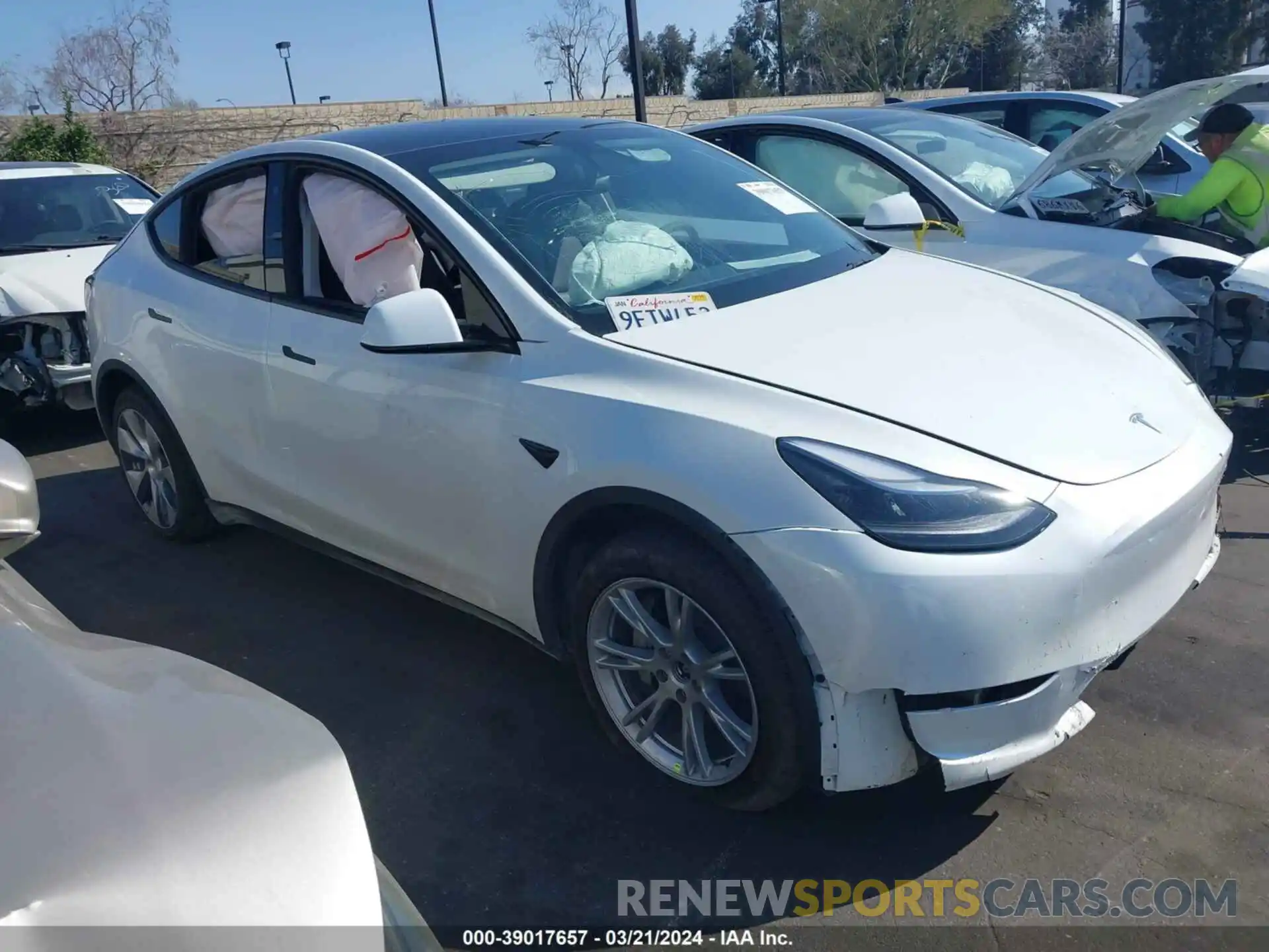 1 Photograph of a damaged car 7SAYGDEE6PF628914 TESLA MODEL Y 2023