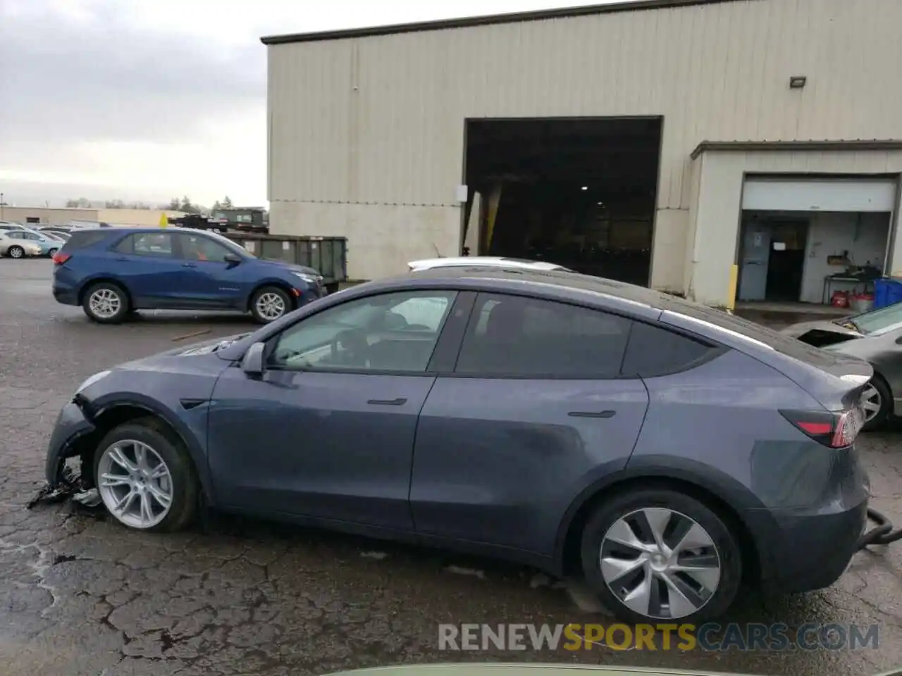 2 Photograph of a damaged car 7SAYGDEE6PF886446 TESLA MODEL Y 2023