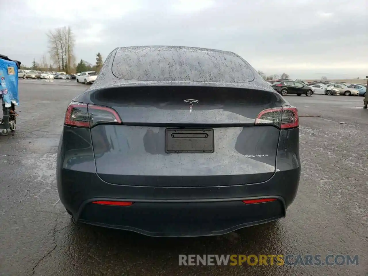 6 Photograph of a damaged car 7SAYGDEE6PF886446 TESLA MODEL Y 2023