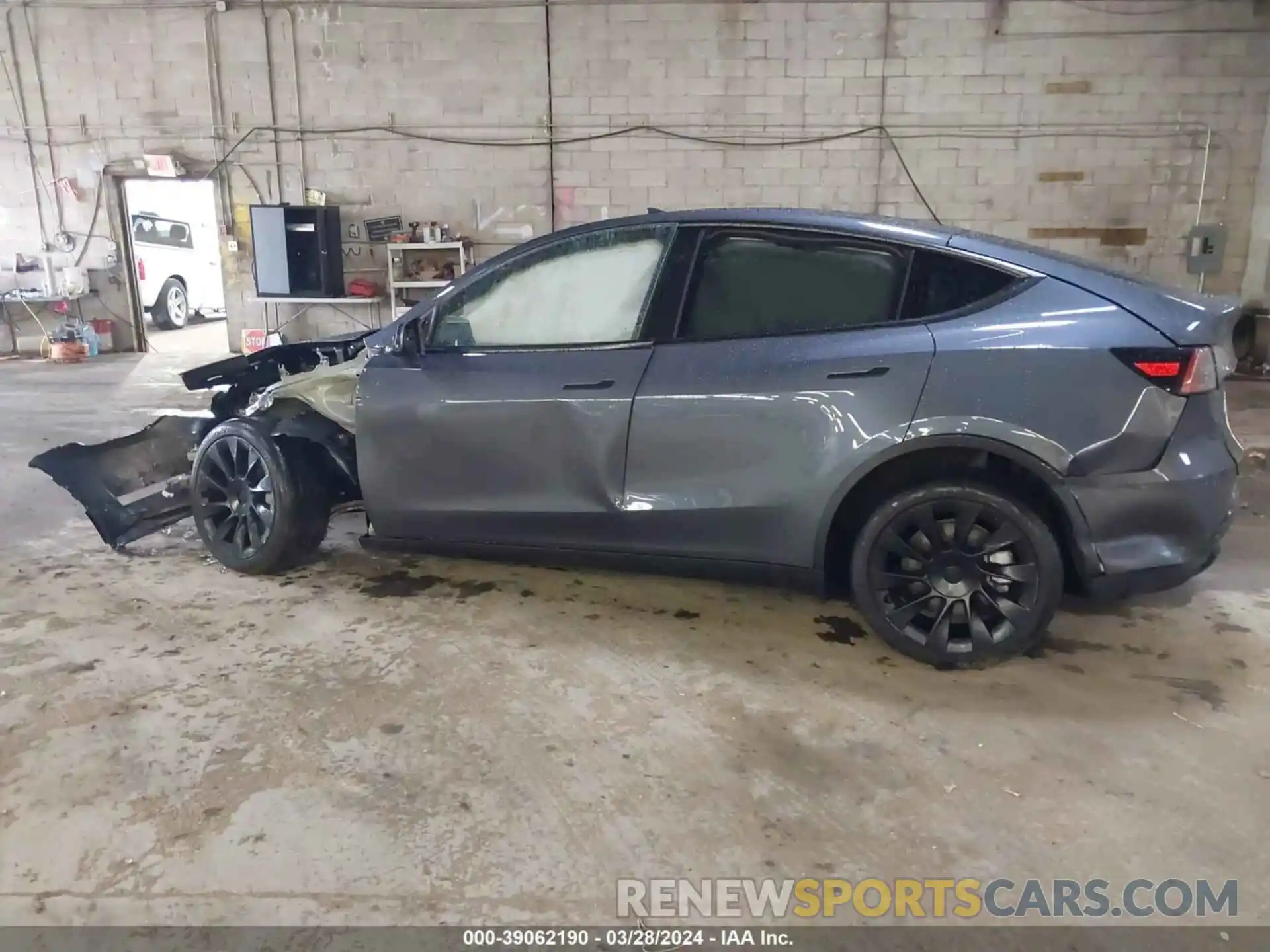 13 Photograph of a damaged car 7SAYGDEE7PA209693 TESLA MODEL Y 2023